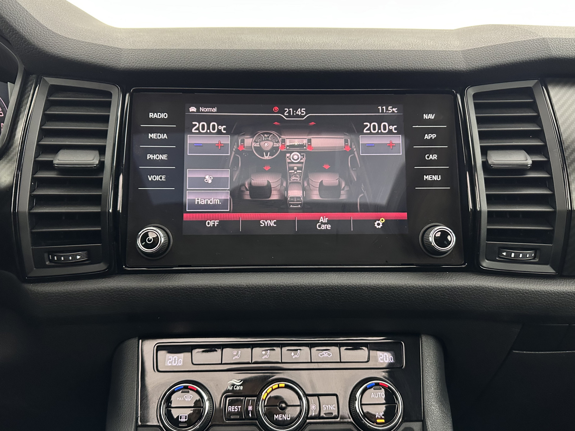 ŠKODA Kodiaq 1.5 TSI Sportline Business (INCL-BTW) Aut. *PANO | LEATHER-MICROFIBRE | FULL-LED | MEMORY-PACK | DIGI-COCKPIT | NAVI-FULLMAP | CAMERA | DAB+ | AMBIENT-LIGHT | KEYLESS | DAB+ | CARPLAY | PRIVACY-GLASS | 20"ALU*