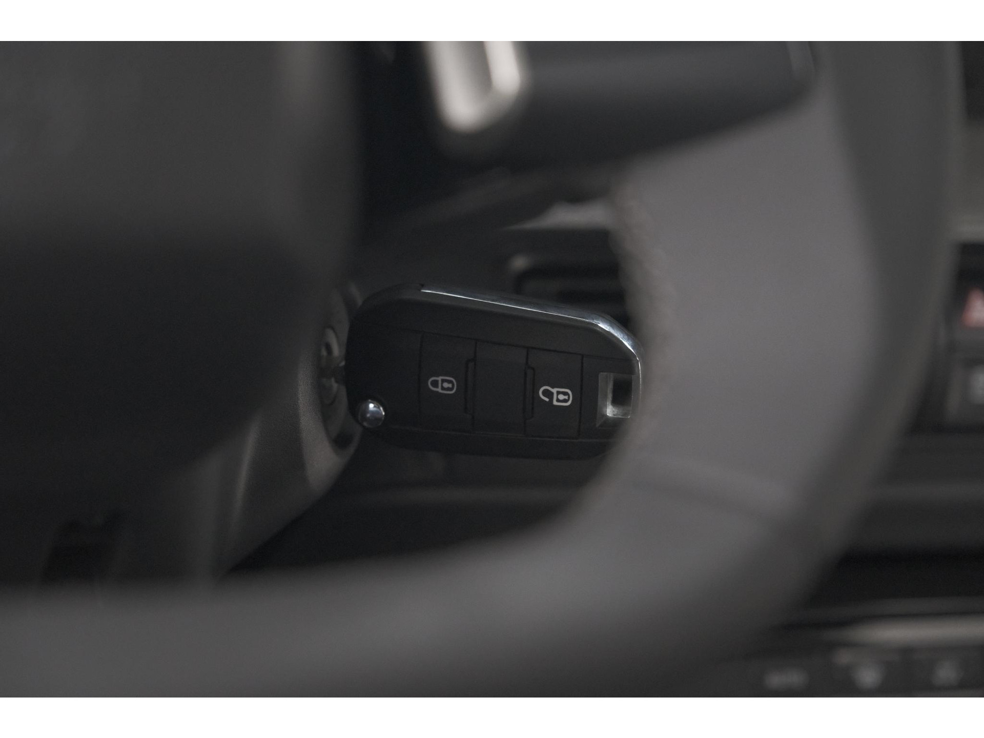 Citroen Ë-C3 Max 113pk 44 kWh | 7 KW Laadfunctie | Camera | Navigatie | Apple Carplay | Parkeersensoren