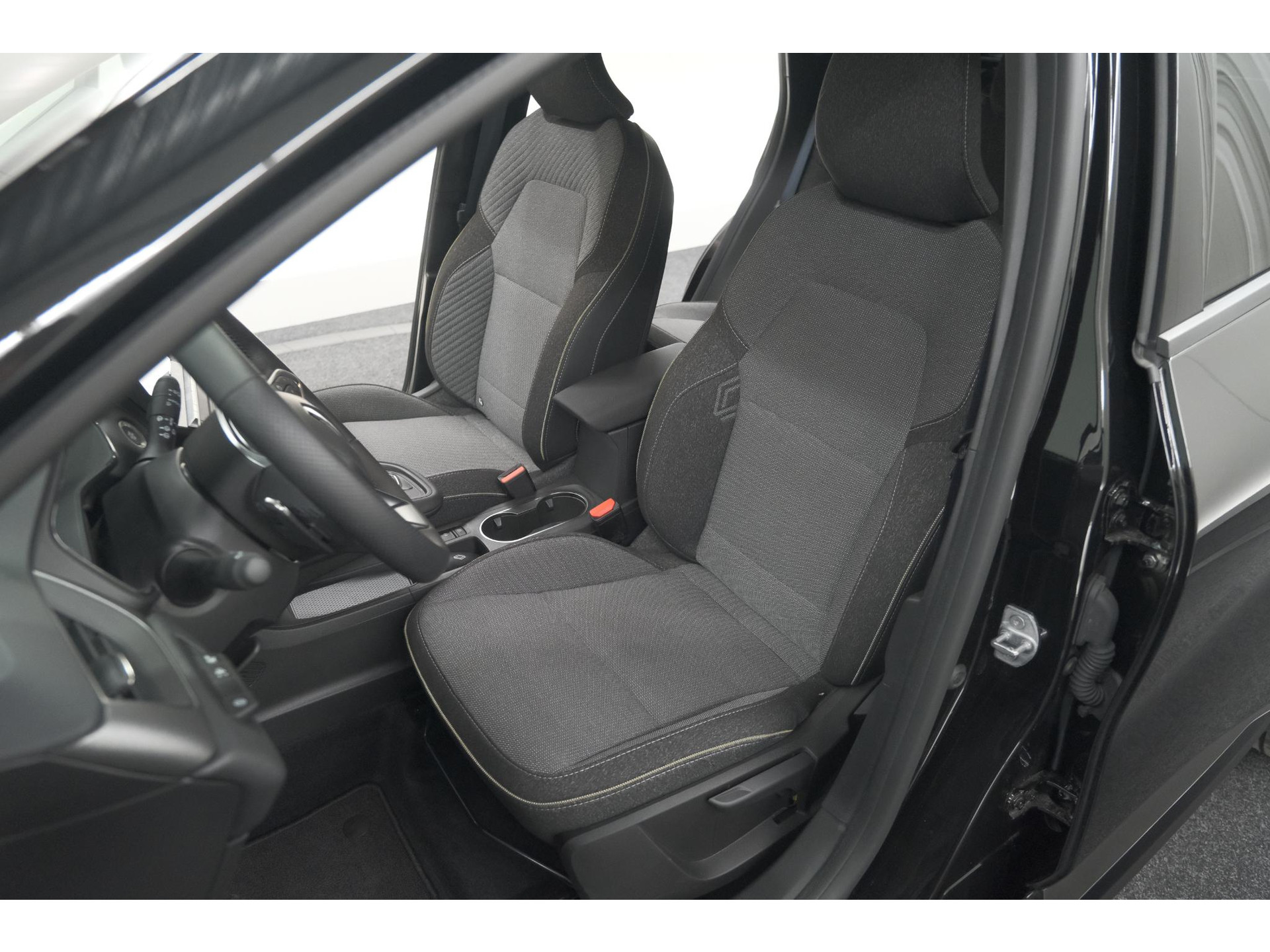 Renault Captur Mild Hybrid 160 EDC Techno | Pack Winter | Camera | Adaptieve Cruise Control | Apple Carplay