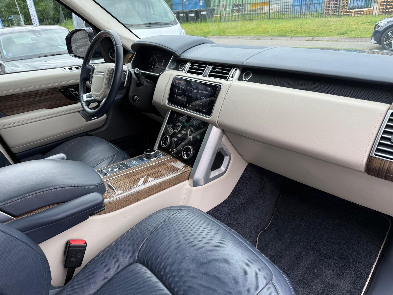 Land Rover Range Rover 3.0 TDV6 Autobiography | 3/6/12MND GARANTIE | PANO | SFEER | CARPLAY | NAVI | STOELMASSAGE | ACC | TREKHAAK |