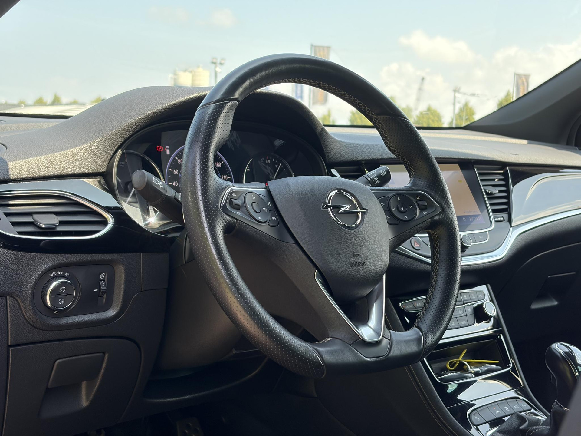 Opel Astra Sports Tourer 1.2 Ultimate 146pk,Afn Trekhaak,Camera,Keyless,Carplay,6 Bak,Stoelverw,Lm velgen,Alcantara-Leder,Dealer Onderhouden,Clima,Cruise,Dodehoek,Rijstrooksensor,N.A.P,Pdc V+A,Apk tot 07-2028