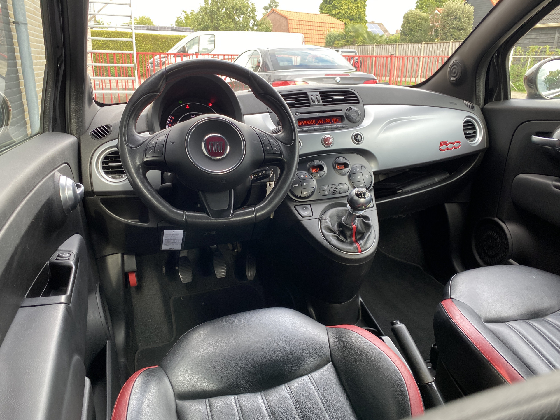 Fiat 500 C 0.9 TwinAir Turbo 500S Sport | leder interieur | climate control | parkeersensoren | all season banden | NL auto