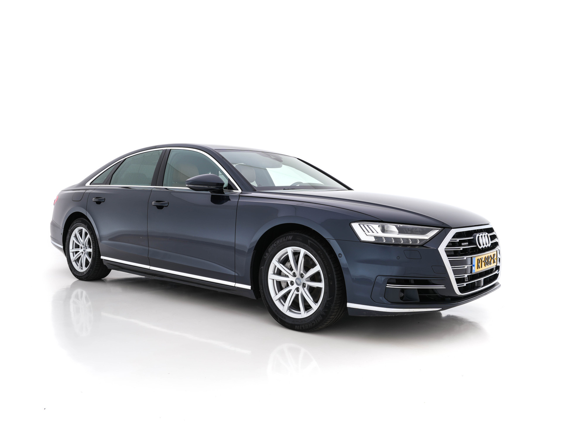 Audi A8 50 TDI Quattro Aut. * MATRIX-LED | UNICUM-LEATHER | DIGI-COCKPIT | BANG&OLUFSEN-SURROUND | SOFT-CLOSE | KEYLESS | MEMORY-SEATS | ADAPTIVE-CRUISE | DAB | CAMERA | ECC | PDC | AIR-SUSPENSION | AMBIENT-LIGHT