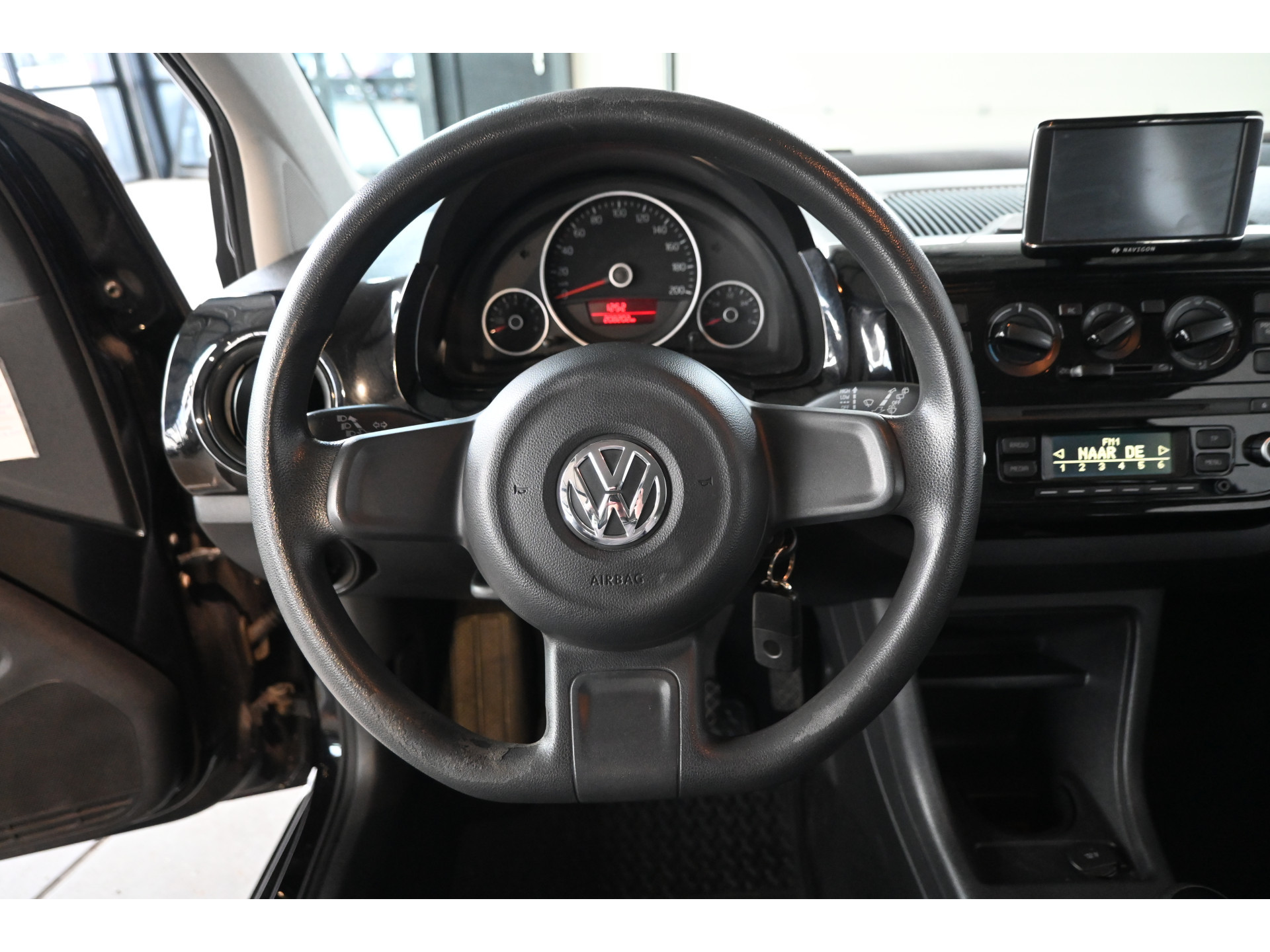 Volkswagen Up! 1.0 move up! Airco Stoelverwarming Goed Onderhouden! Inruil Mogelijk!