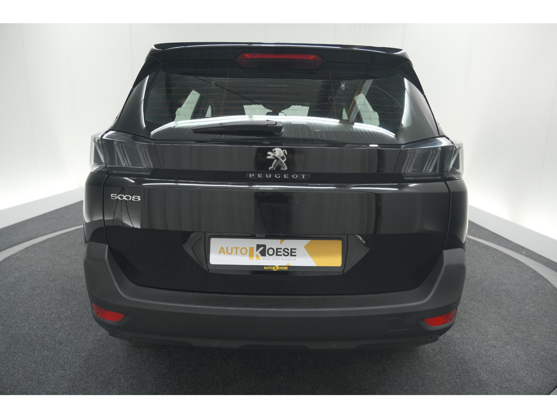 Peugeot 5008 PureTech 130 EAT8 Active Pack Business | 7 Zitplaatsen | Camera | Navigatie | Apple Carplay | Parkeersensoren