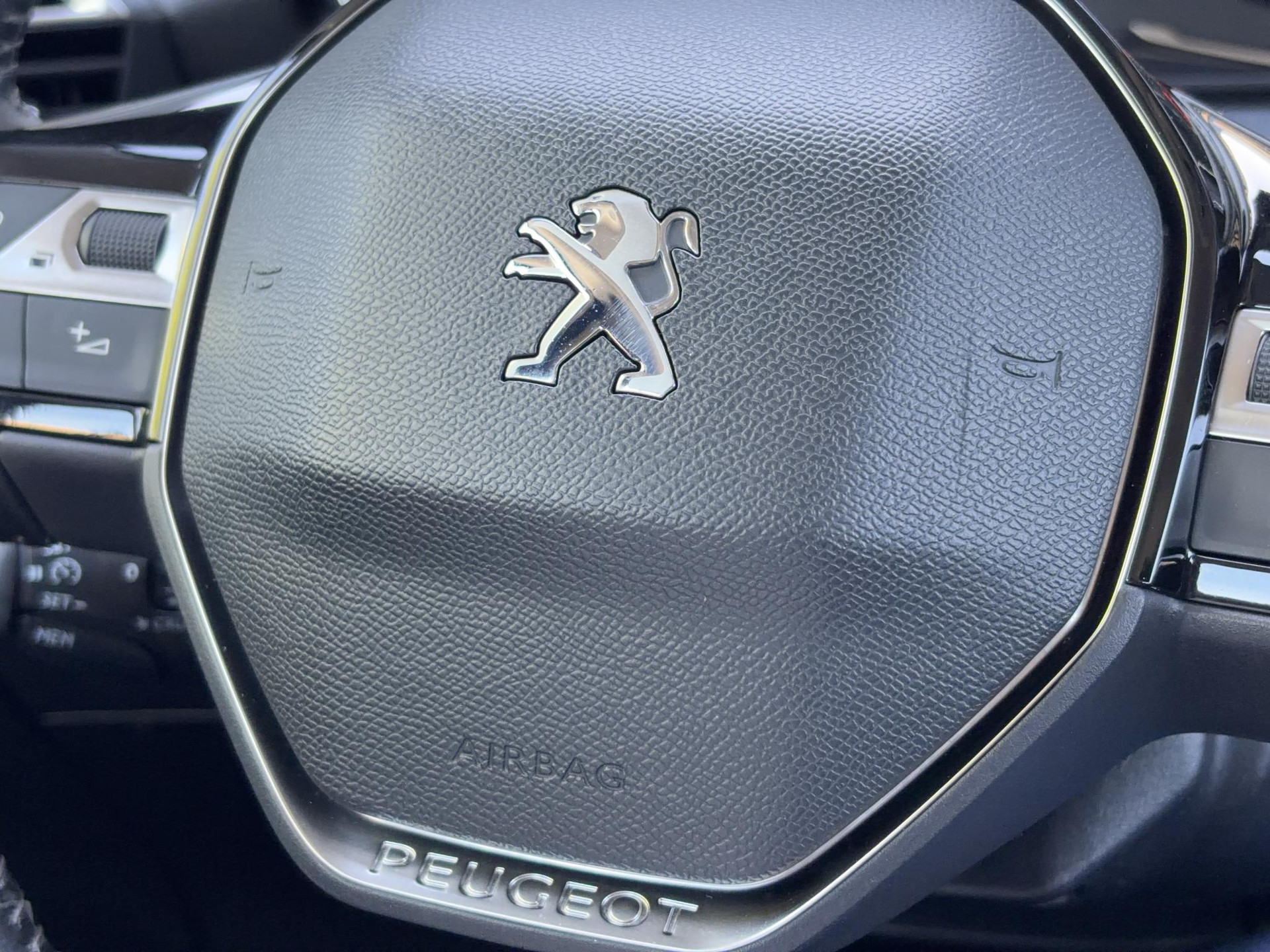 Peugeot 208 1.2 PureTech Blue Lease Active 2e Eigenaar,Navi,D-riem vv 07-2025,Pdc,Clima,Cruise,Rijstrooksensor,N.A.P,Bj 12-2019,Apk tot 08-2027