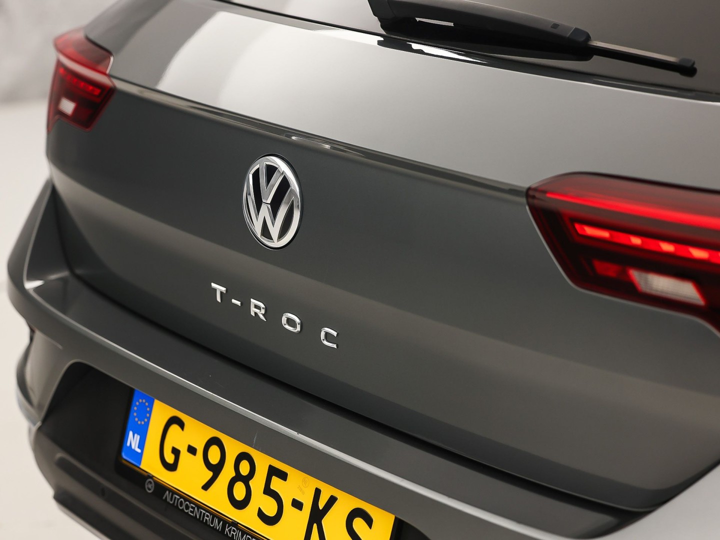 Volkswagen T-Roc 1.5 TSI Sport (NAP, APPLE CARPLAY, VIRTUAL DASHBOARD, PANORAMADAK, SPORTSTOELEN, CLIMATE,  NIEUWE APK, NIEUWSTAAT)