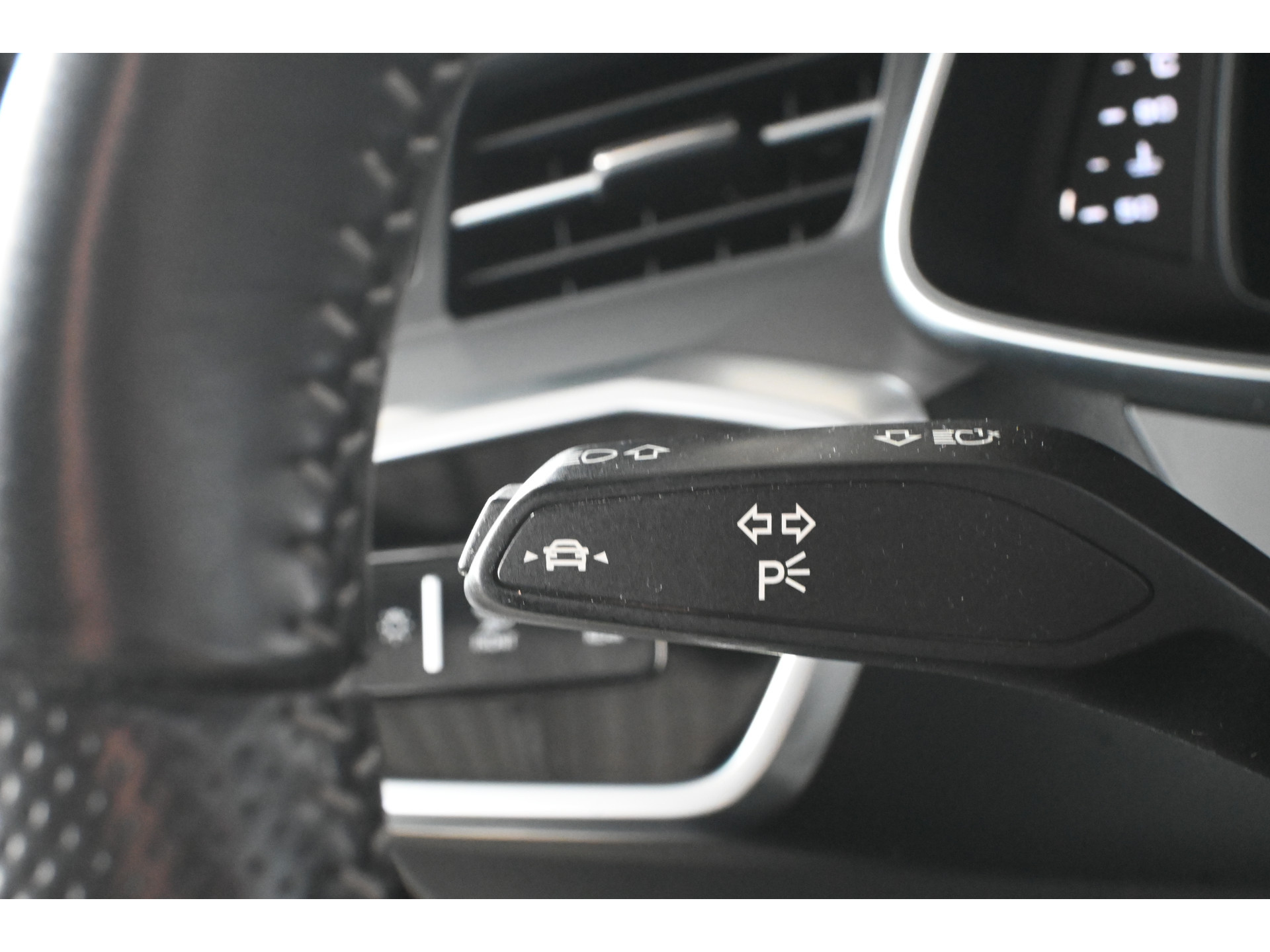 Audi A6 Avant 50 TDI quattro Design S-Line Maxton pakket Pano Matrix LED Luchtvering Virtual Head-Up 21 inch VOLL Rijklaarprijs! Inruil Mogelijk!