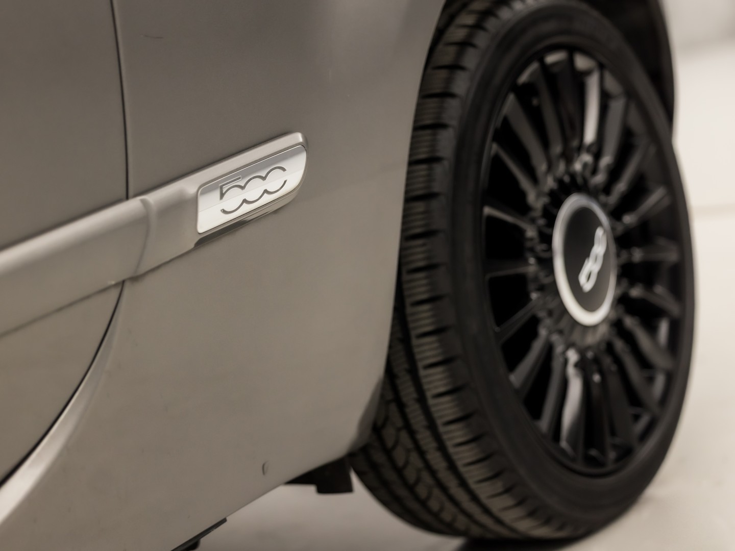 Fiat 500 0.9 TwinAir Turbo Sport (PANORAMADAK, NAVIGATIE, LM VELGEN, SPORTSTOELEN, ELEK RAMEN, BLUETOOTH, NIEUWSTAAT)