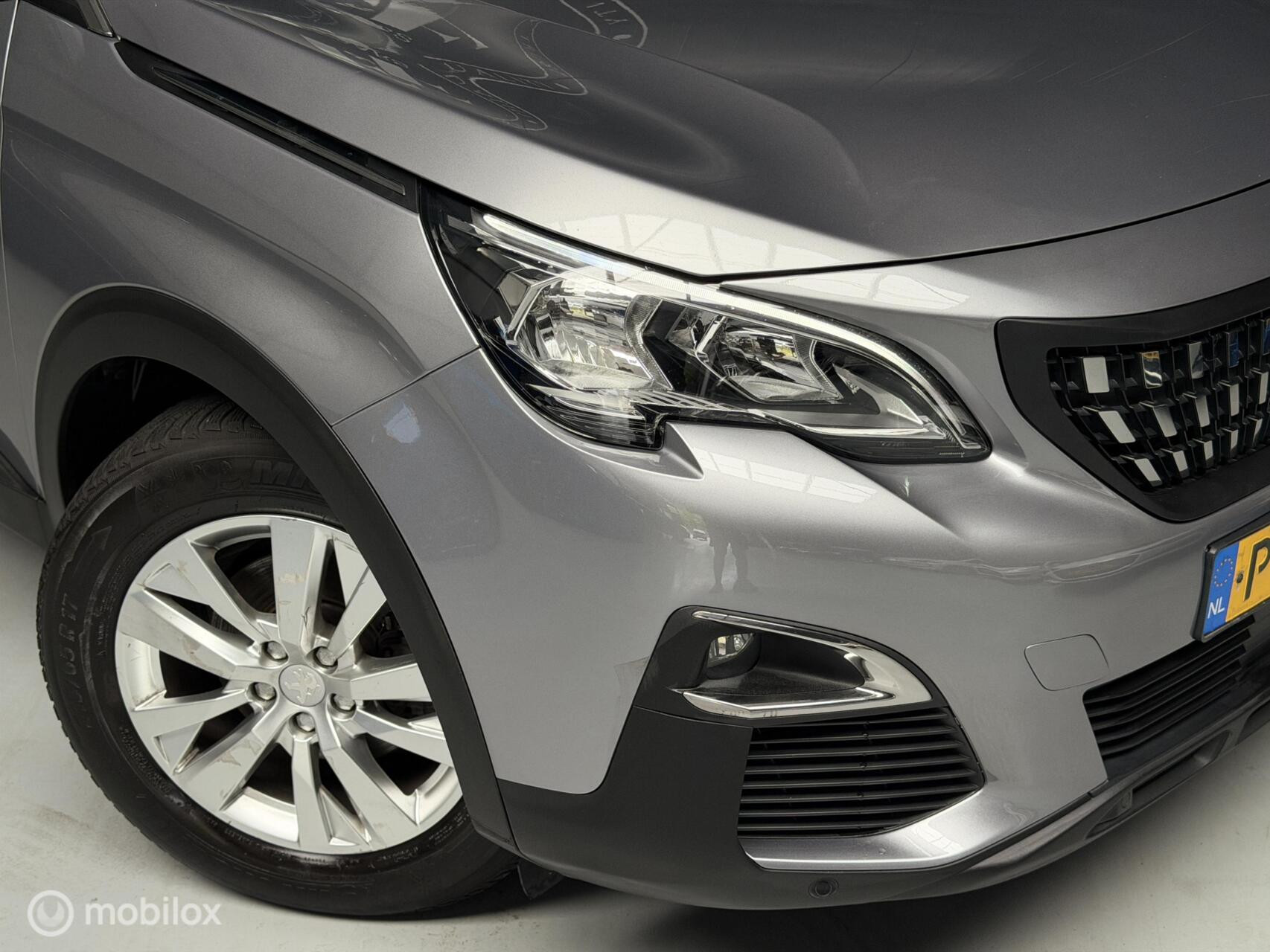 Peugeot 3008 1.2 PureTech Active|Automaat|CarPlay|Camera|Trekhaak|NAP