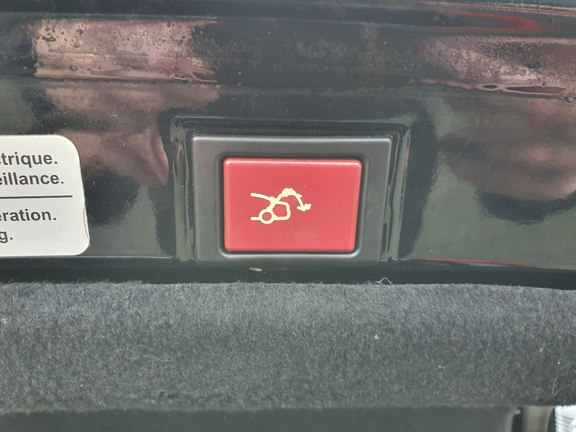 Peugeot 607 2.7 HDiF Executive Ivoire-Pack Aut. *PANO | XENON | NAPPA-FULL-LEATHER | NAVI-FULLMAP | CRUISE | MEMORY-PACK | HEATD-COMFORTSEATS | TOWBAR | HEATED-SEATS | 17"ALU*