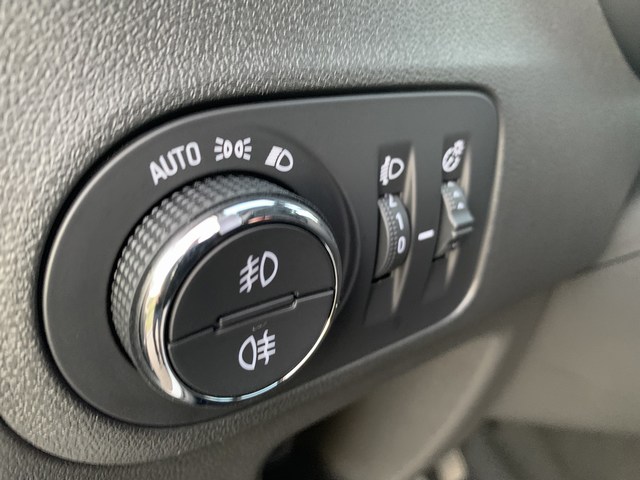 Opel Crossland X - V E R K O C H T