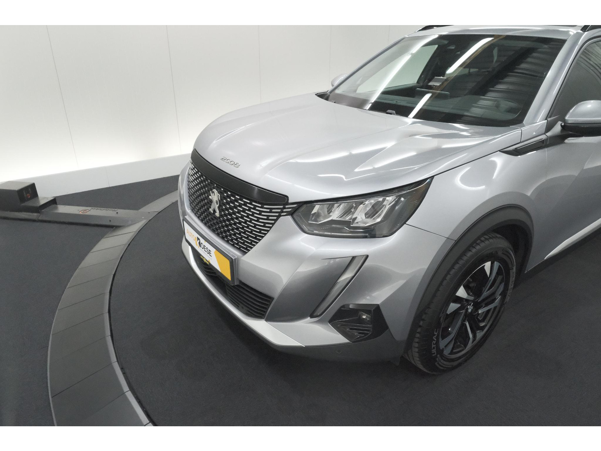 Peugeot 2008 PureTech 130 EAT8 Allure | Trekhaak Afneembaar | Camera | Navigatie | Parkeersensoren