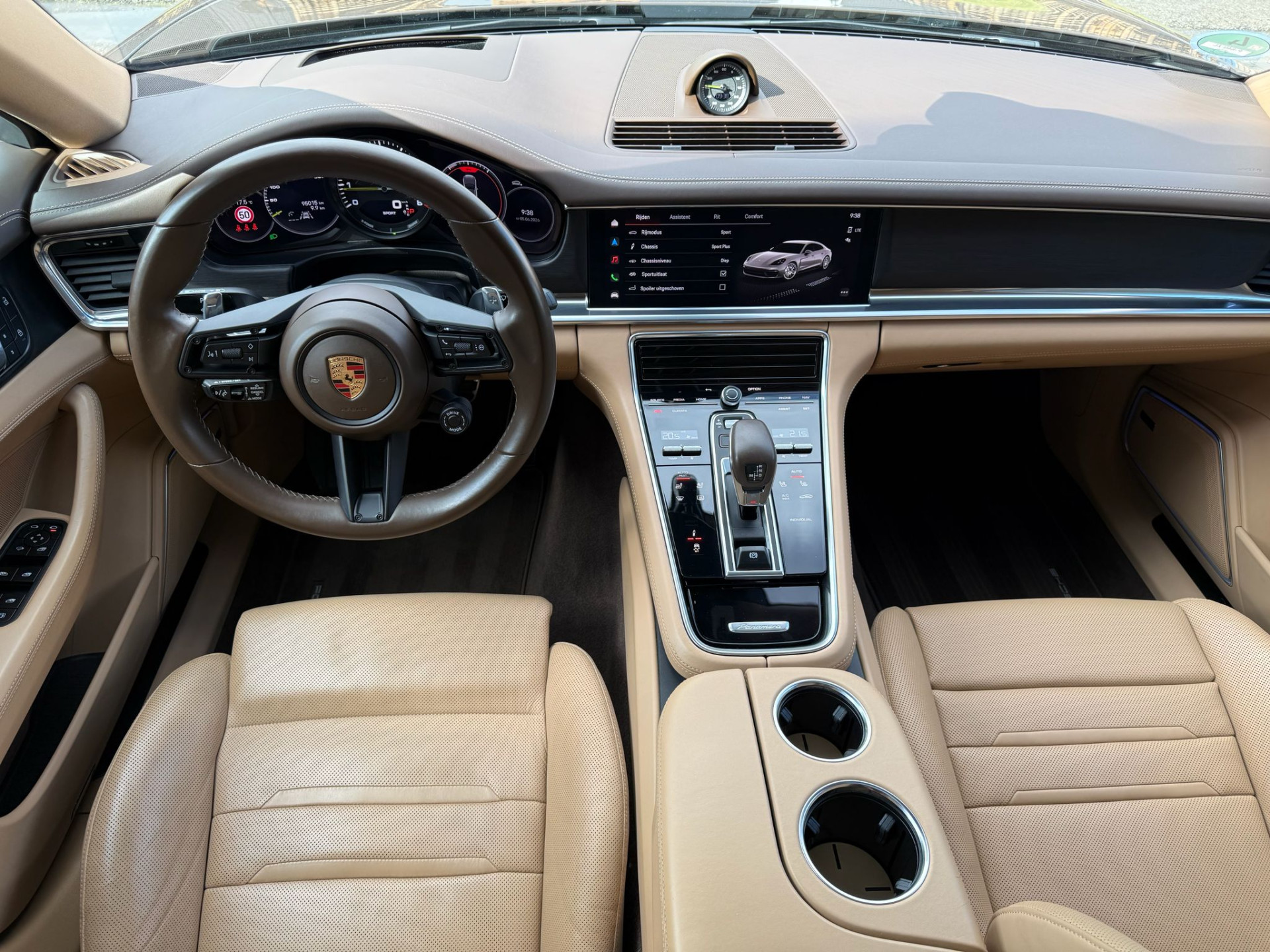 Porsche Panamera 2.9 4 E-Hybrid Platinum Edition | 2E EIGENAAR | 3/6/12MND GARANTIE | ACC | PANO | HUD | CARPLAY | SFEER | 360 CAMERA | BOMVOL | SOFTCLOSE |
