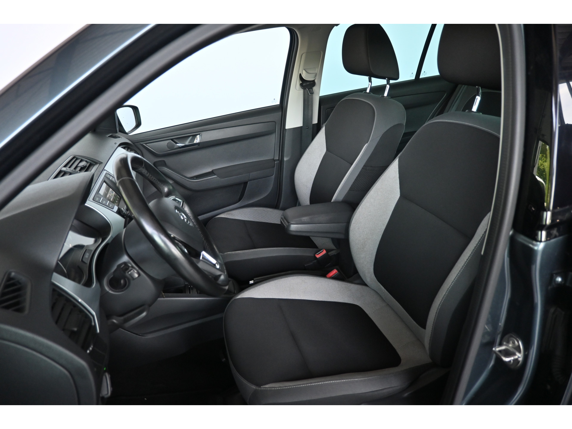 ŠKODA Fabia Combi 1.2 TSI First Edition Ambition Clima LED Cruise Control Rijklaarprijs! Inruil Mogelijk!