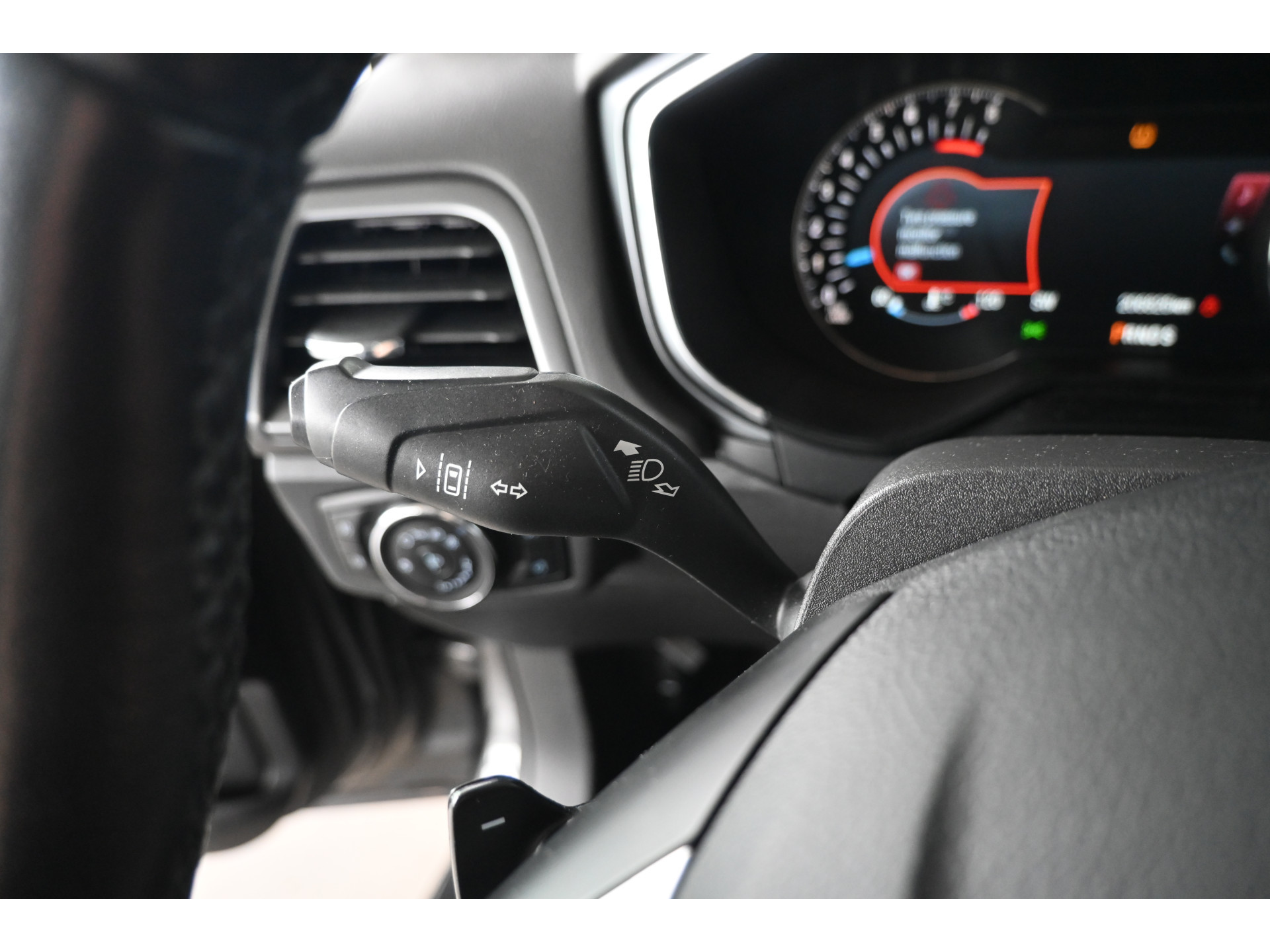 Ford Mondeo 1.5 Titanium Automaat Clima Navigatie Cruise Control Trekhaak Rijklaarprijs! Inruil Mogelijk!