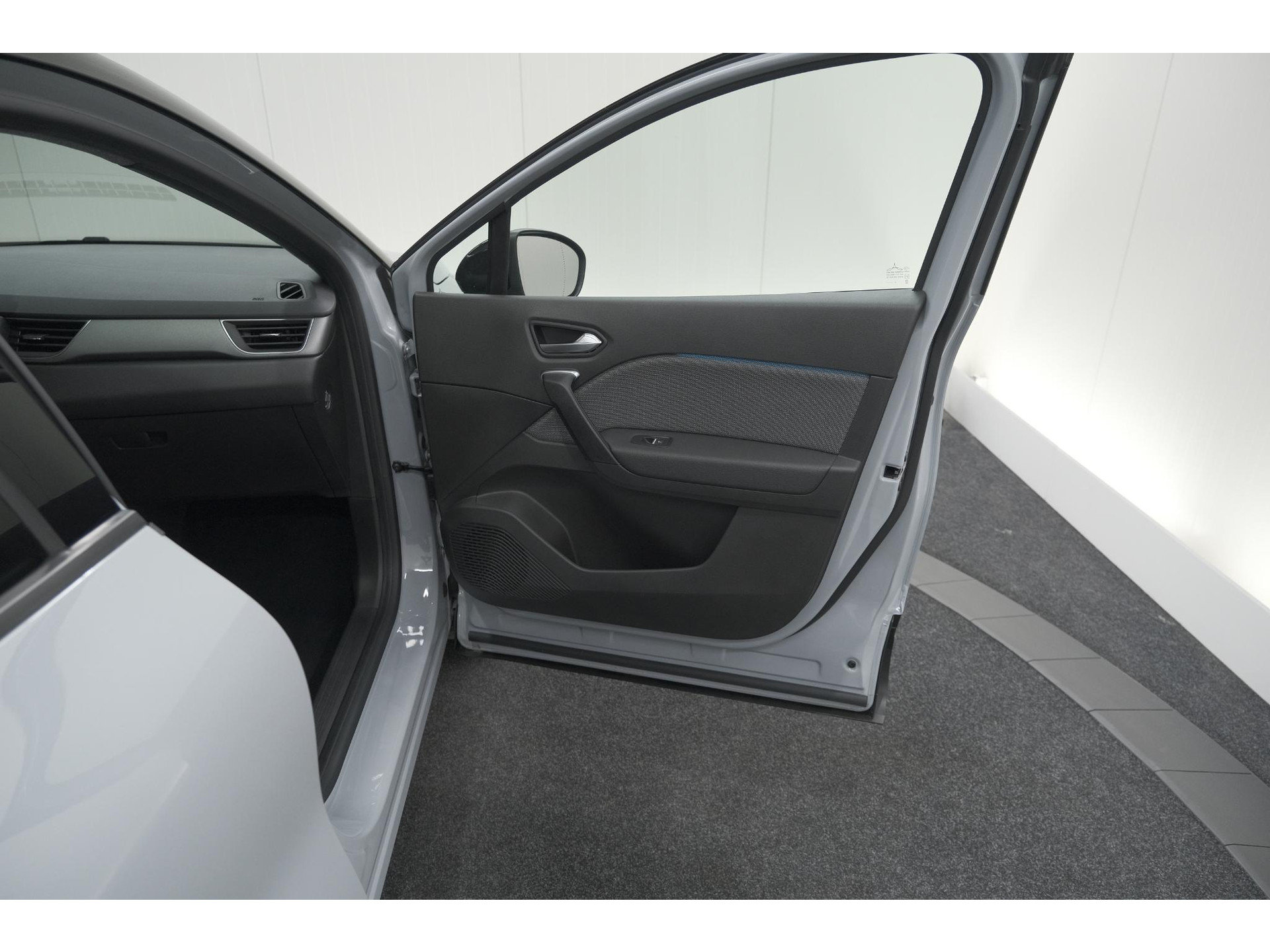 Renault Captur TCe 90 Techno | Nieuw Model | Camera | Harman Kardon | Apple Carplay | Parkeersensoren | 18 Inch Lichtmetalen Velgen