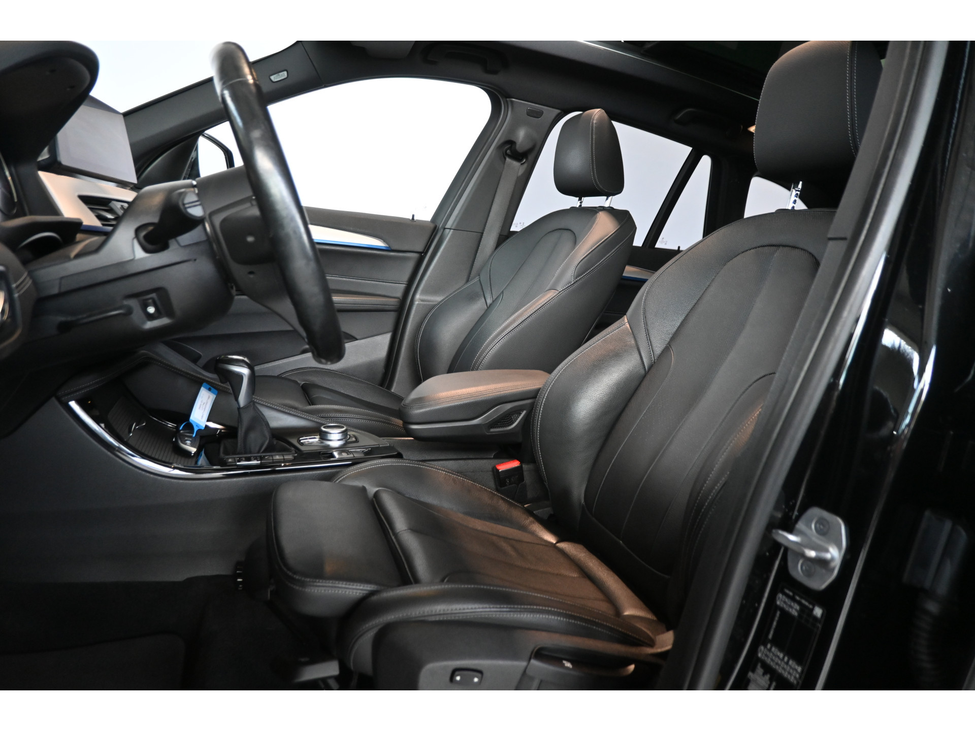 BMW X1 xDrive25e eDrive M-Sport Edition Clima Adpatieve cruise Panoramadak LED Camera Dealeronderhouden Inruil mogelijk