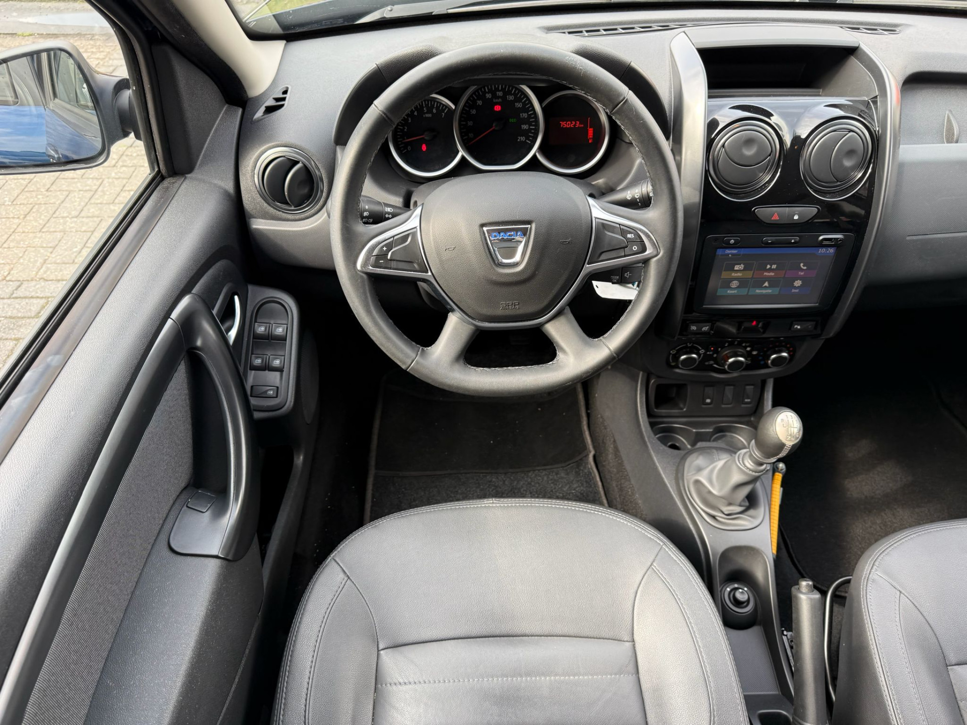 Dacia Duster 1.2 TCe 4x2 Blackshadow | 1E EIGENAAR | 3/6/12MND GARANTIE | CRUISE | NAVI | DAB | AIRCO | LMV | ELECRAMEN |