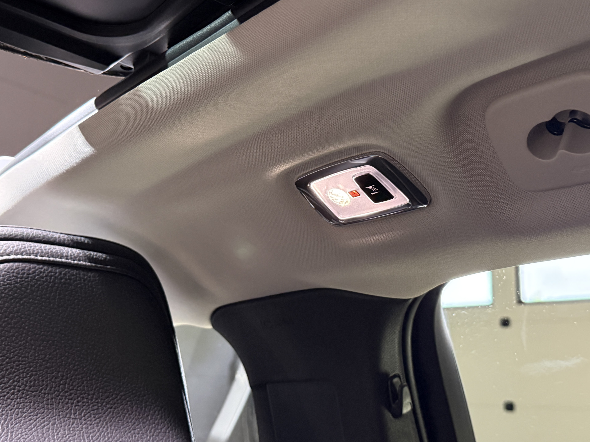 Volvo V60 2.0 T8 Twin Engine AWD Inscription | Panoramadak | 360 camera | Harman/Kardon | Adaptive cruise | Stoelverwarming