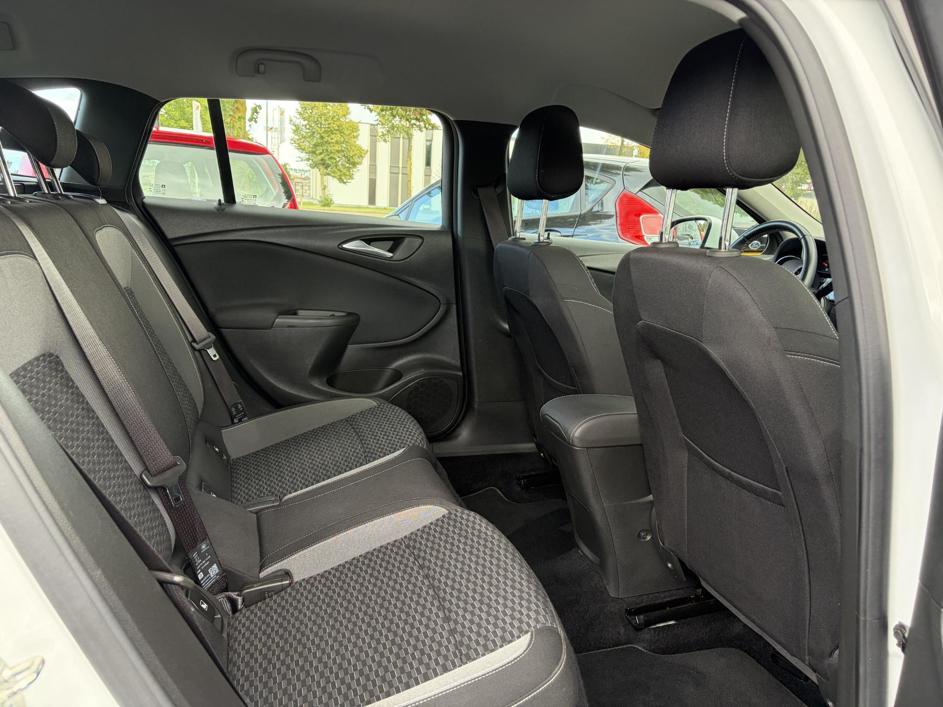 Opel Astra Sports Tourer 1.2 Edition ✓Camera ✓110pk✓2e Eigenaar✓Carplay✓Navi✓Airco✓Cruise✓Pdc✓LED koplampen✓N.A.P.✓6 Bak✓Pdc V+A✓Lm velgen✓Dakdragers ✓Comfortstoelen✓Bj 11-2020✓Apk tot 07-2028