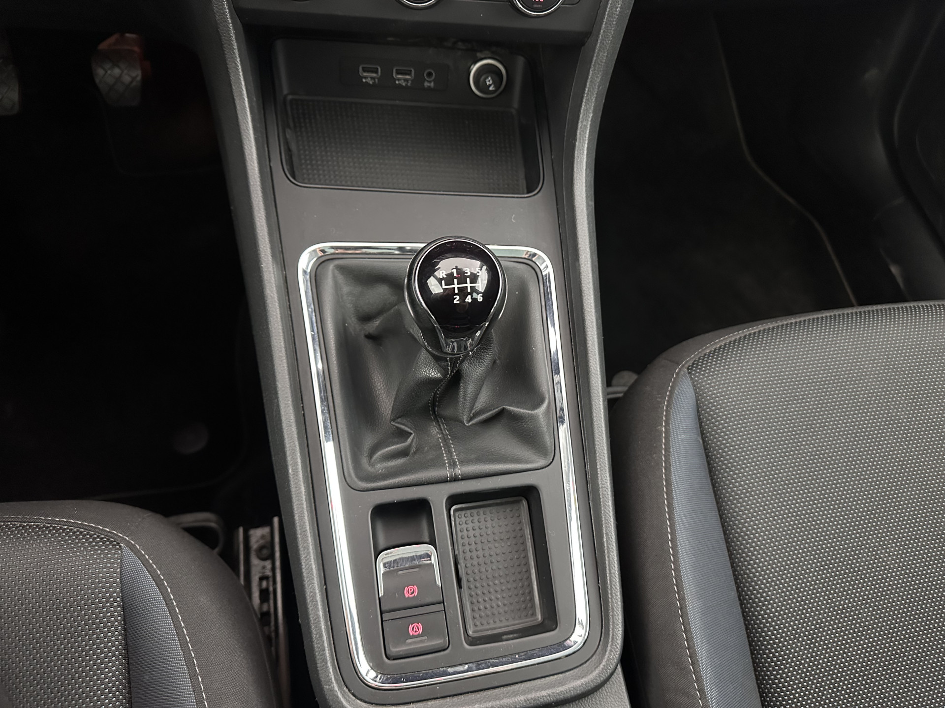 SEAT Ateca 1.0 EcoTSI Style (INCL-BTW) *FULL-LED | NAVI-FULLMAP | CAMERA | DAB+ | COMFORTSEATS |  ECC | PDC | CRUISE | PRIVACY-GLASS | CARPLAY | 17''ALU*