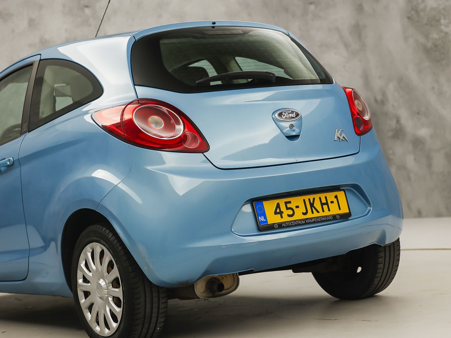 Ford Ka 1.2 Titanium (AIRCO, RADIO, SPORTSTOELEN, ELEK RAMEN, NIEUWE APK, NIEUWSTAAT)