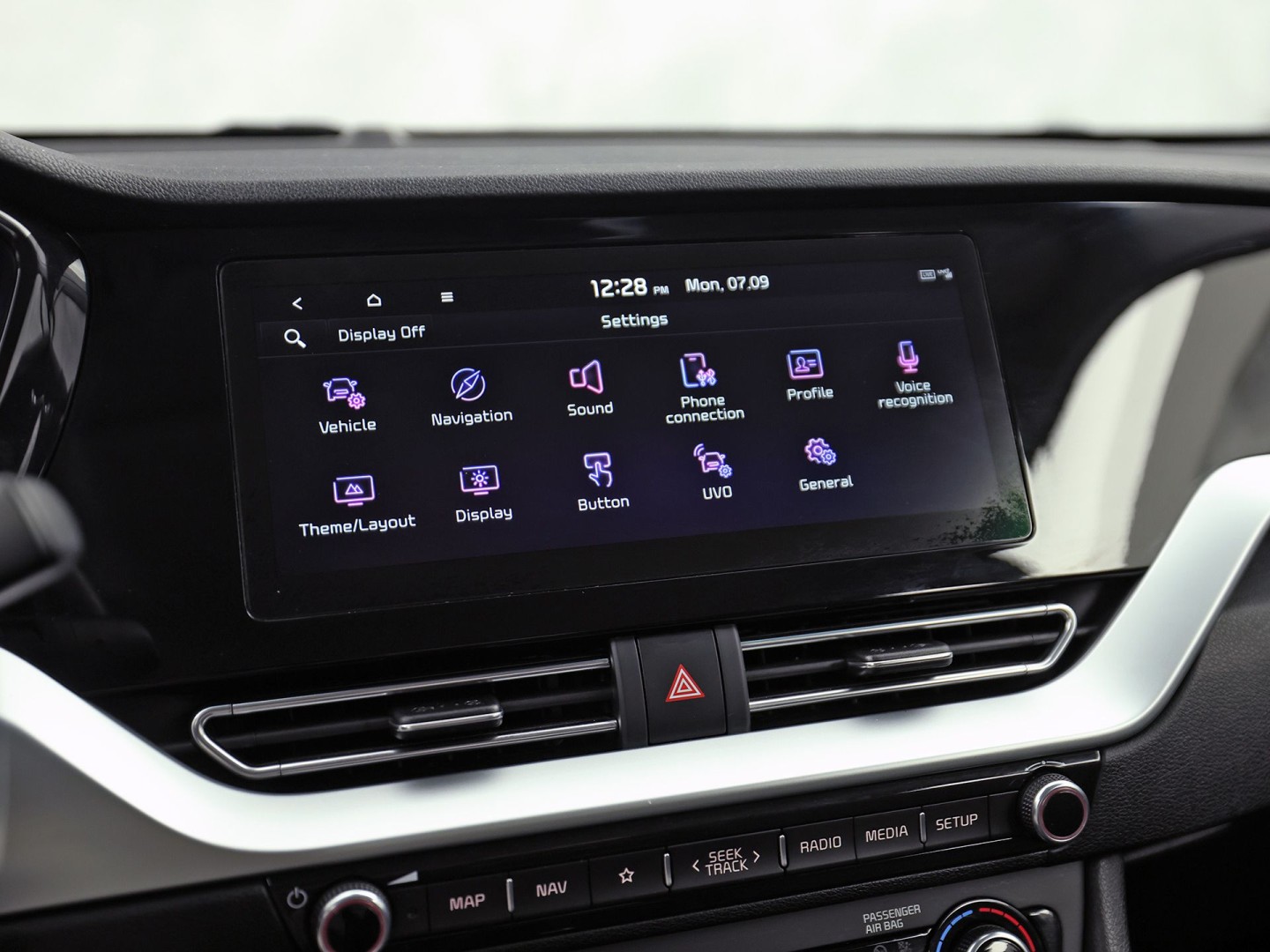 Kia Niro 1.6 GDi Hybrid DynamicLine 141Pk Automaat (APPLE CARPLAY, GROOT NAVI, CAMERA, TREKHAAK, SPORTSTOELEN, ADAPTIVE CRUISE, LANE ASSIST, NIEUWE APK, NIEUWSTAAT)