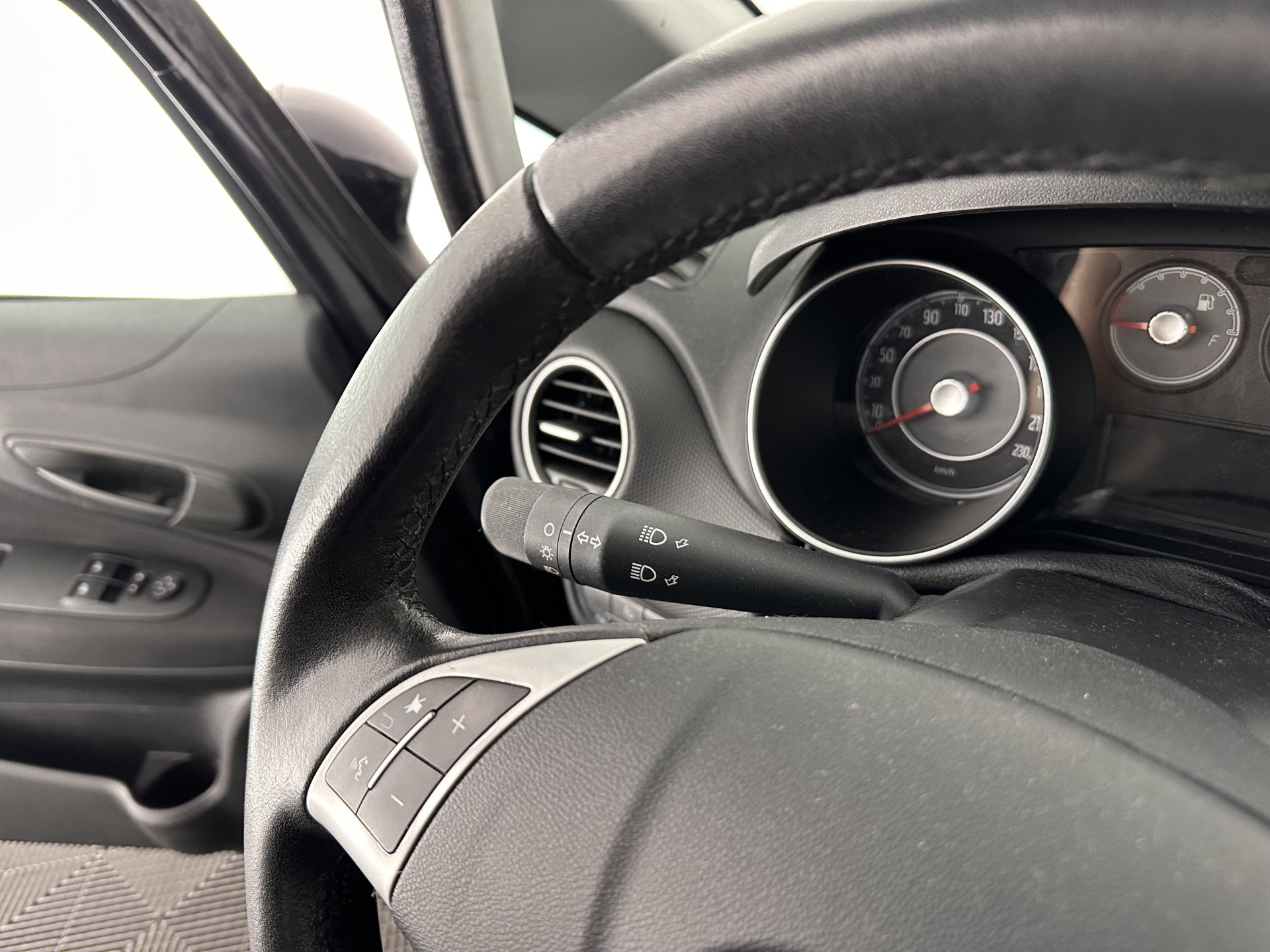 Fiat Punto Evo 1.3 M-Jet Street *AIRCO | CRUISE | COMFORT-SEATS | RADIO-CD/MP3 | 15''ALU*