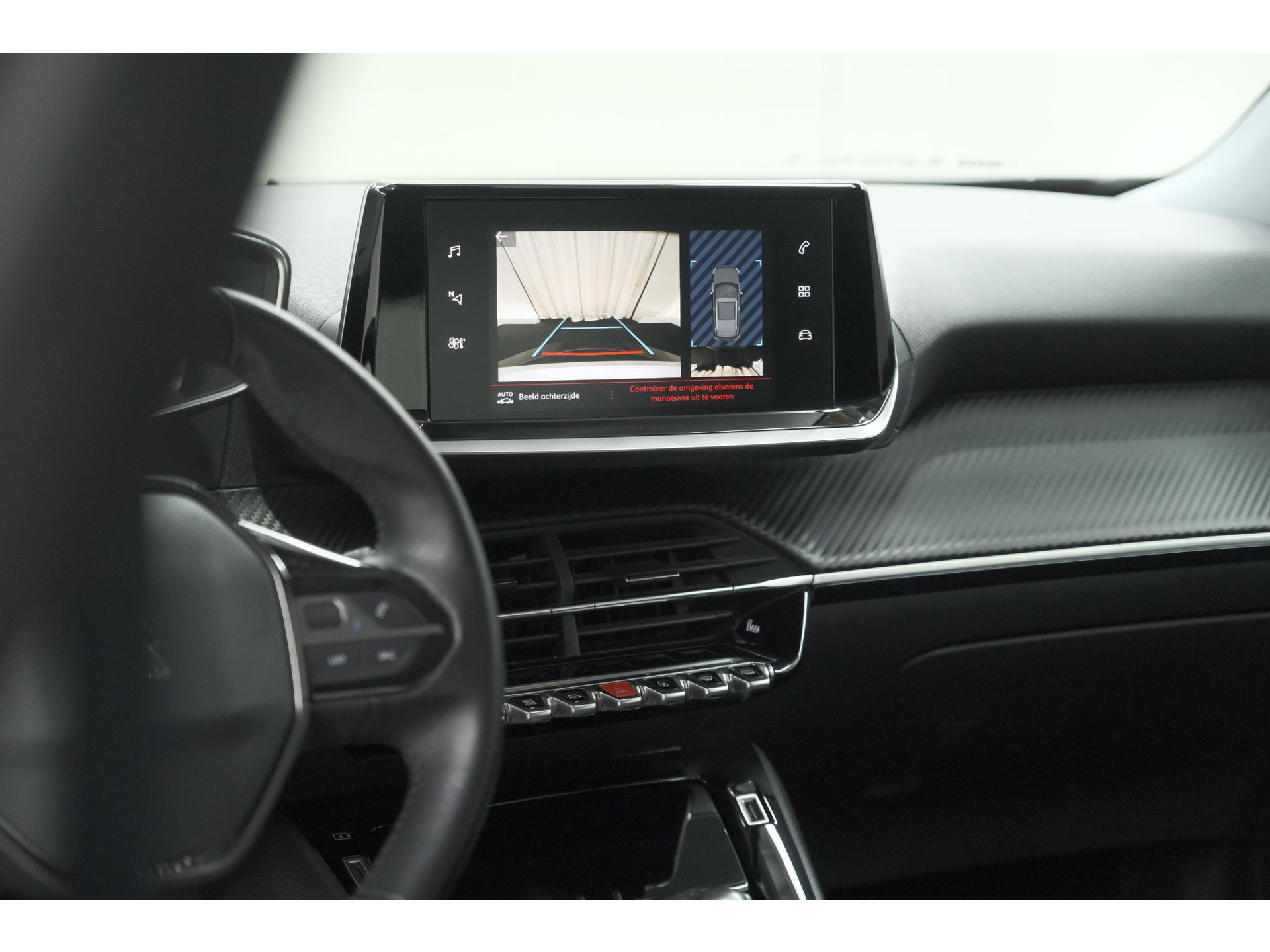 Peugeot 2008 PureTech 130 Allure | Camera | Stoelverwarming | Apple Carplay | Parkeersensoren voor + Achter