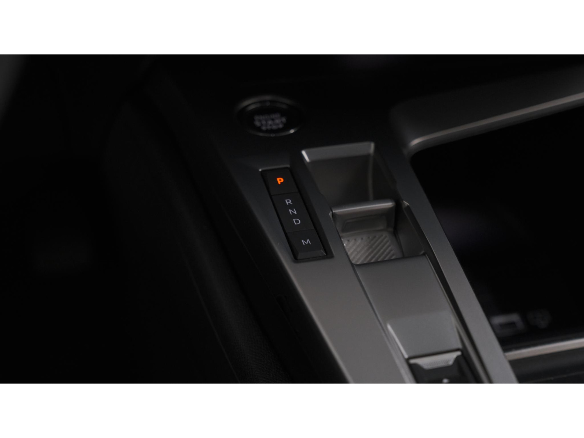 Peugeot 308 SW PureTech 130 EAT8 Active Pack | Automaat | Apple Carplay | Parkeersensoren | Navigatie