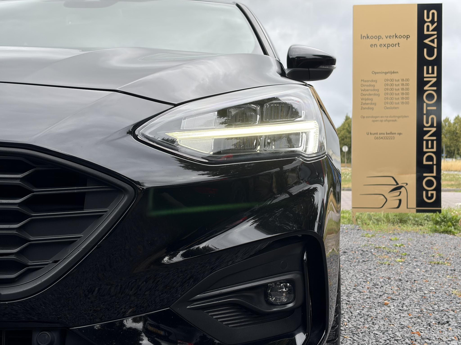 Ford Focus 1.0 EcoBoost ST Line Business 2e Eigenaar l Navi l Clima l Cruise l 125pk l Keyless l Pdc V+A l 18 '' Lmv  l N.A.P l Apk tot 02-2028