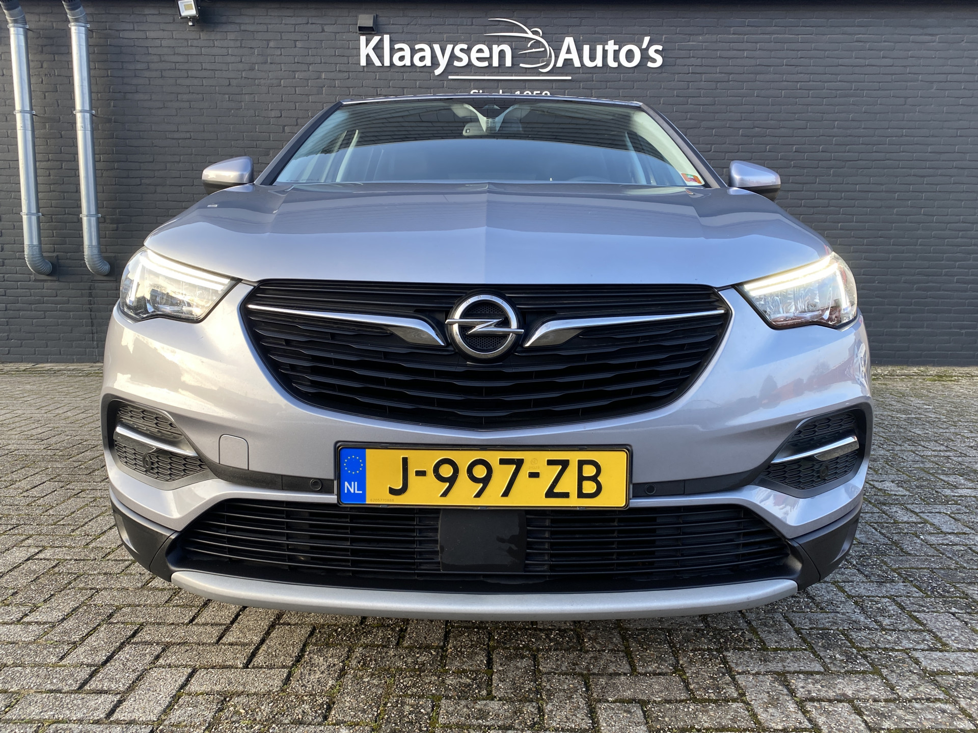 Opel Grandland X 1.2 Turbo Business Executive 130 pk | 1e eigenaar | dealer onderh. | leder interieur | navigatie | camera | carplay
