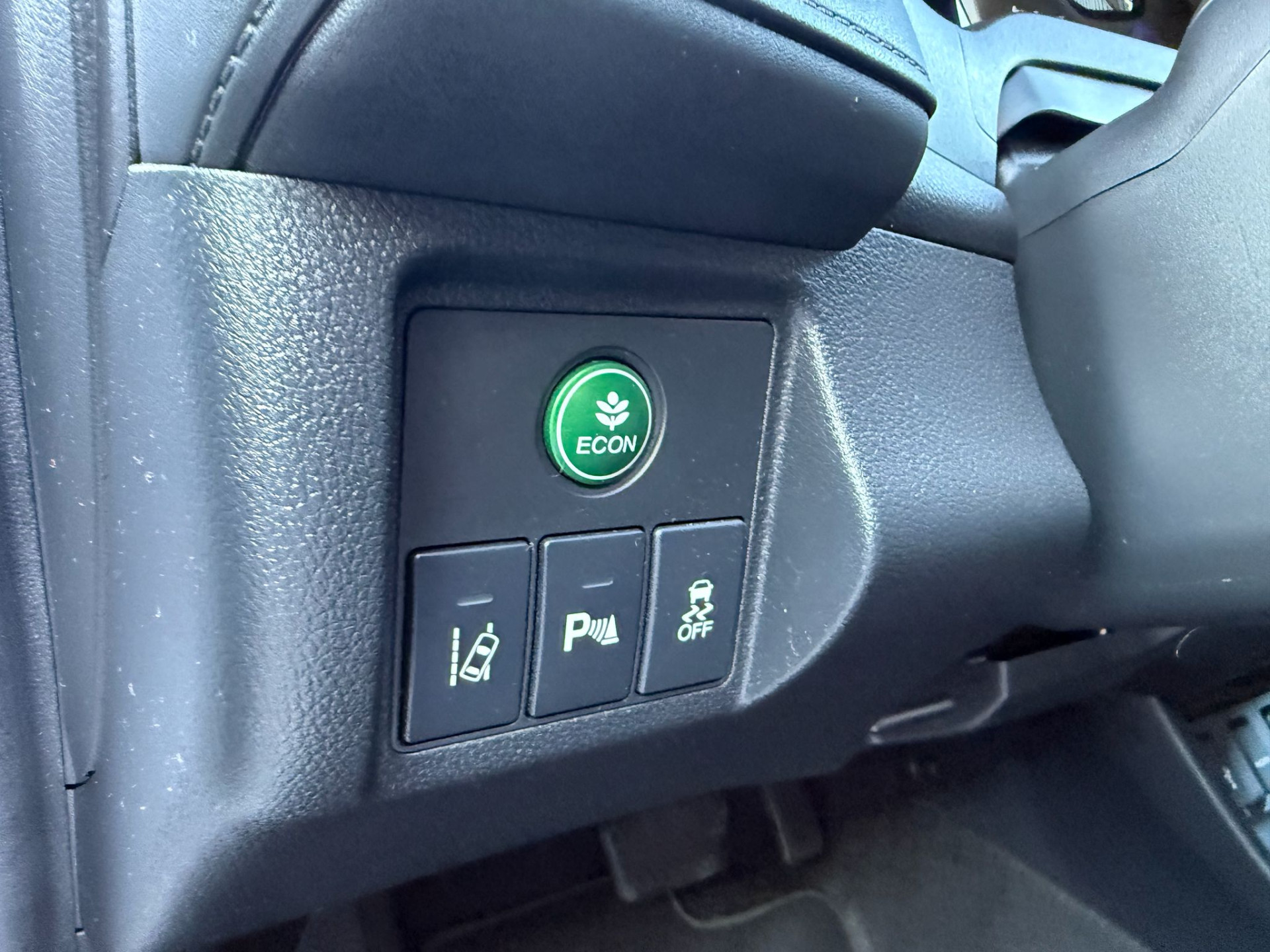 Honda HR-V 1.5 i-VTEC Executive | 1E EIGENAAR | 3/6/12MND GARANTIE | AUTOMAAT | PANO | LED | DAB | NAVI | CRUISE |