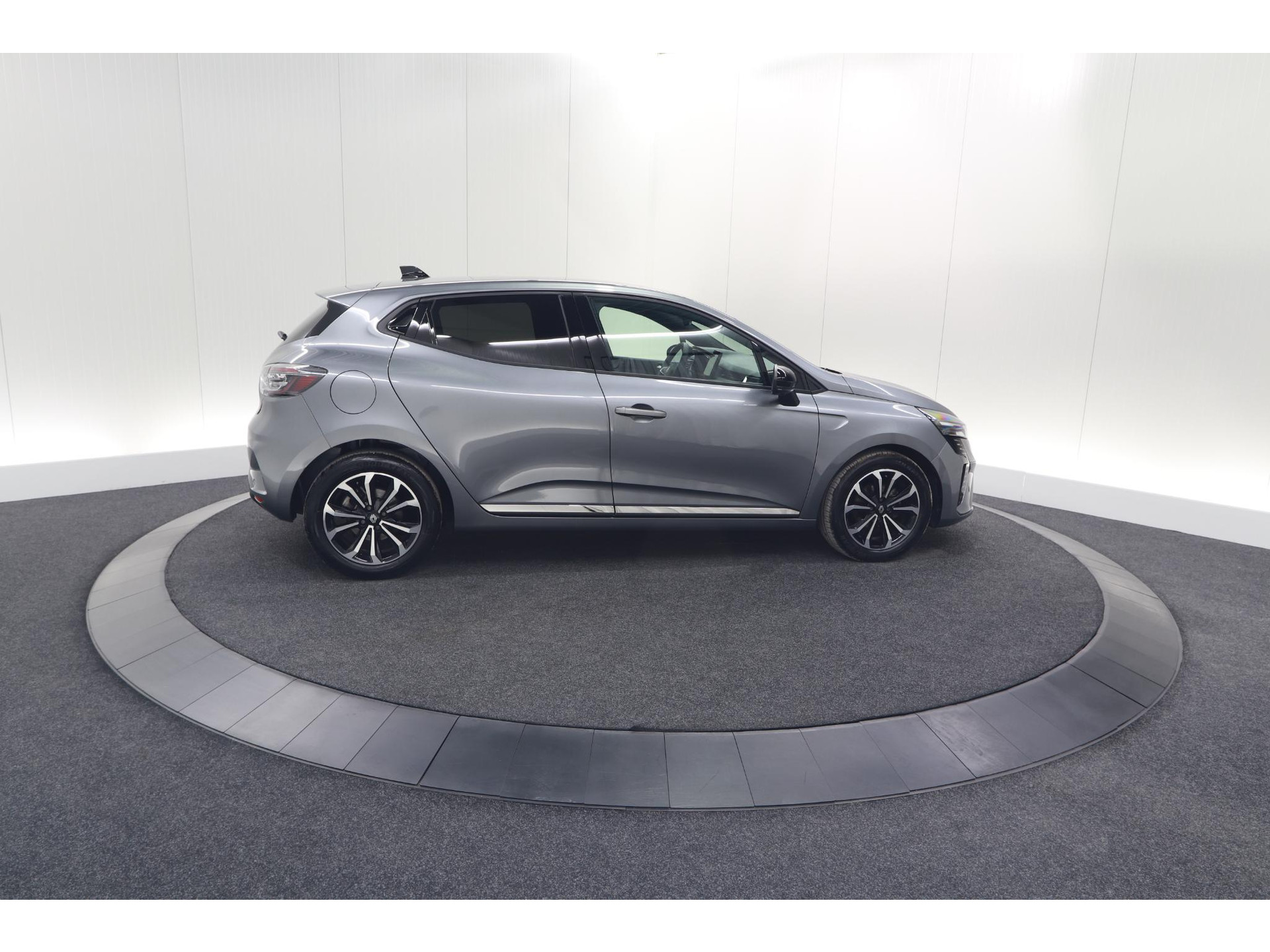 Renault Clio TCe 90 GPF techno | 360 Camera | Dodehoekdetectie | Adaptieve Cruise Control