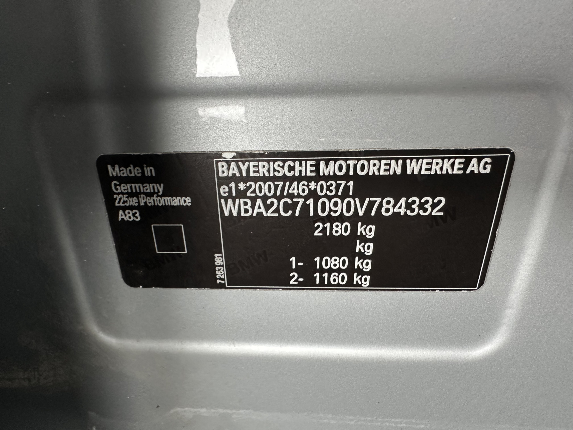 BMW 2-serie Active Tourer 225xe M-Sportpack iPerformance Centennial High Executiv (INCL-BTW) Aut. *PANO | HEAD-UP | LEATHER | FULL-LED | CAMERA | NAVI-FULLMAP | HEATED-SPORTSEATS | KEYLESS | ECC | PDC | CRUISE | 17''ALU*