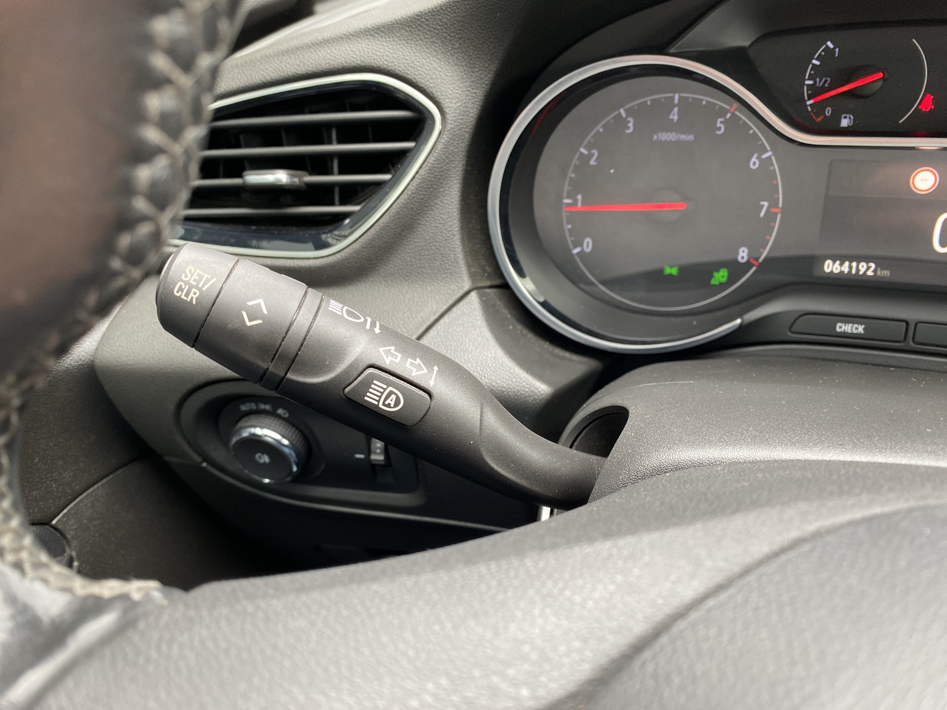 Opel Grandland X 1.2 Turbo Ultimate 130 pk AUT. | dealer onderhouden | navigatie | 360 camera | elektr. a. klep | stoel-stuurverw.