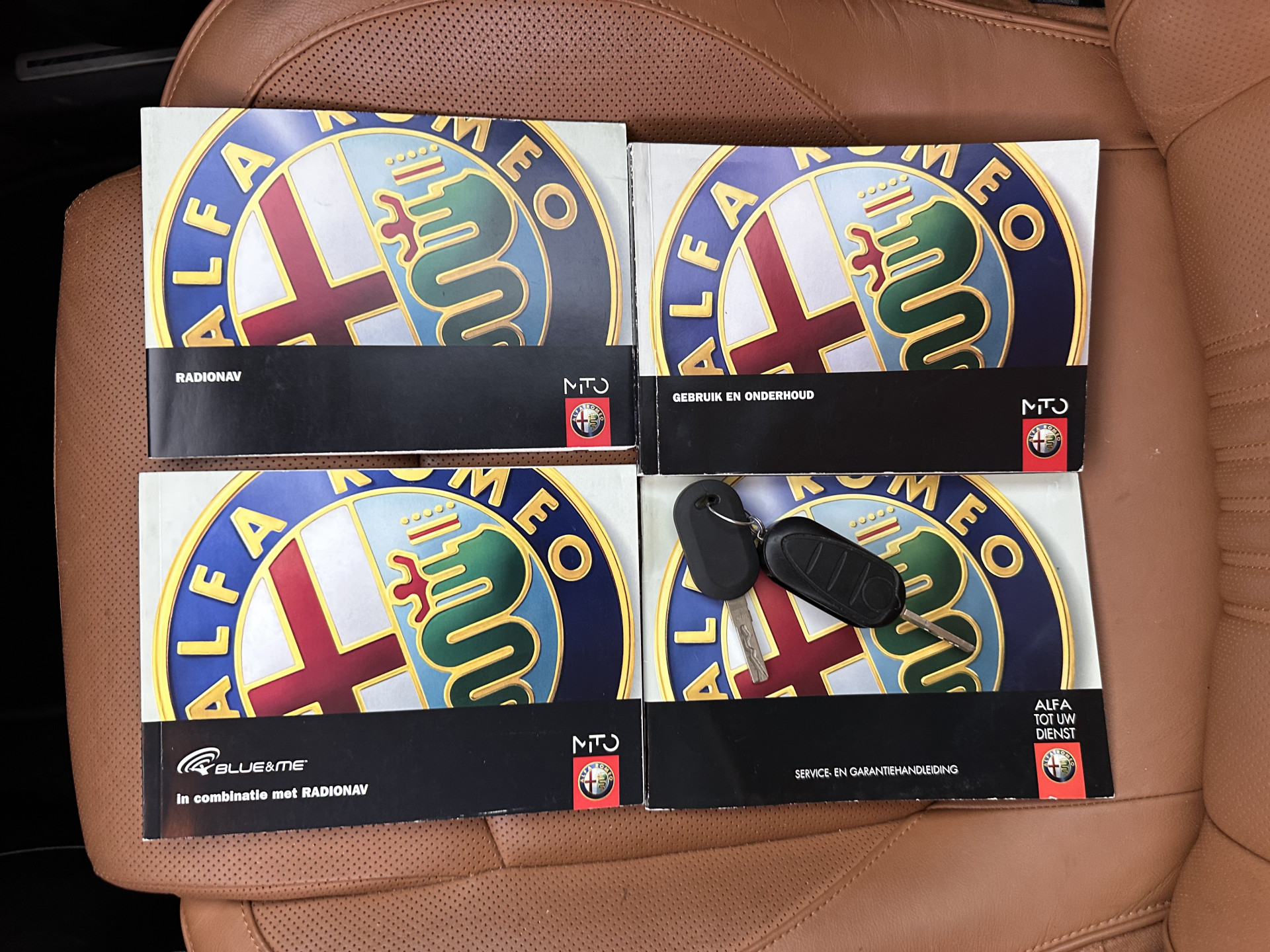 Alfa Romeo MiTo 1.3 JTDm ECO Limited Edition *LUXURY-LEATHER | NAVI-FULLMAP | SPORT-SEATS | ECC | PDC | CRUISE | CARBON-INLAY | 17''ALU*