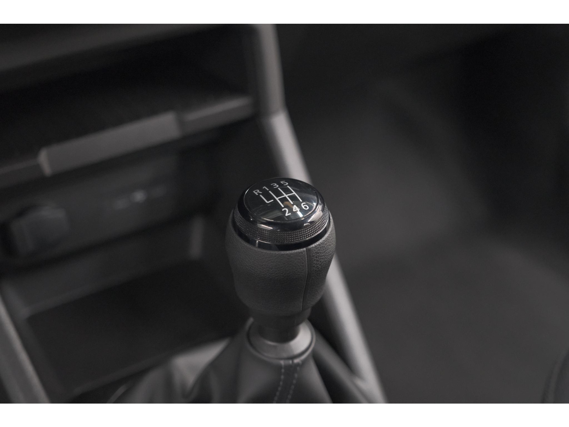 Dacia Duster Mild Hybrid 130 Expression | Camera | Stoelverwarming | Apple Carplay | Navigatie