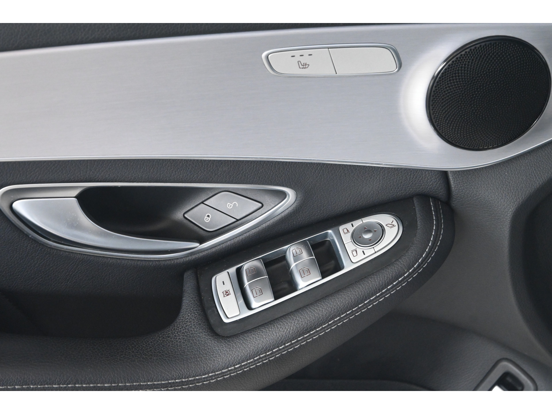 Mercedes-Benz C-klasse Estate 180 Business Solution AMG Line Navigatie Carplay Stoelverwarming Virtual Rijklaarprijs! Inruil Mogelijk!