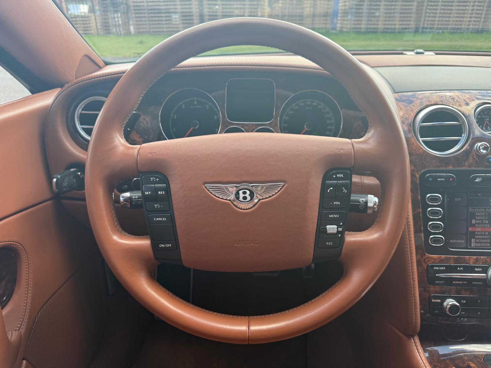 Bentley Continental GT 6.0 W12 | 2E EIGENAAR | 3/6/12MND GARANTIE | XENON | CRUISE | STOELVERWARMING | CLIMA | NAVI |