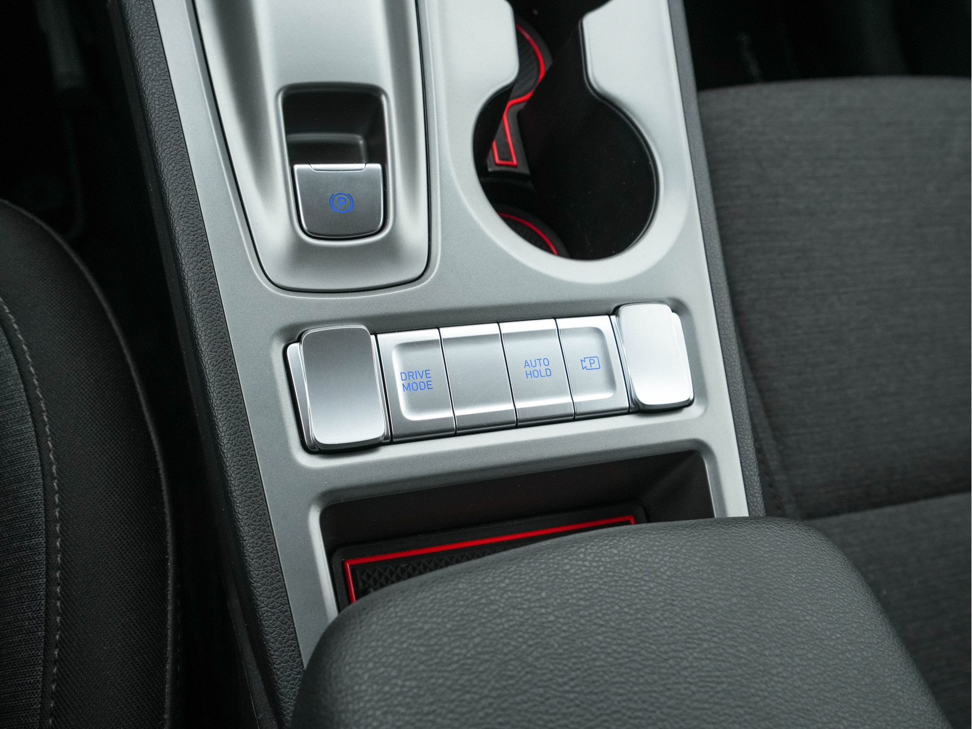 Hyundai Kona EV Fashion 39 kWh [ 3-Fase ] {SOH-100%} (INCL-BTW) Aut. *HEAT-PUMP | NAVI-FULLMAP | DIGI-COCKPIT | FULL-LED | KRELL-AUDIO | LANE-ASSIST | KEYLESS | CAMERA | HEAD-UP | SHIFT-PADDLES | DAB | ADAPT.CRUISE | COMFORT-SEATS | 17 "ALU*