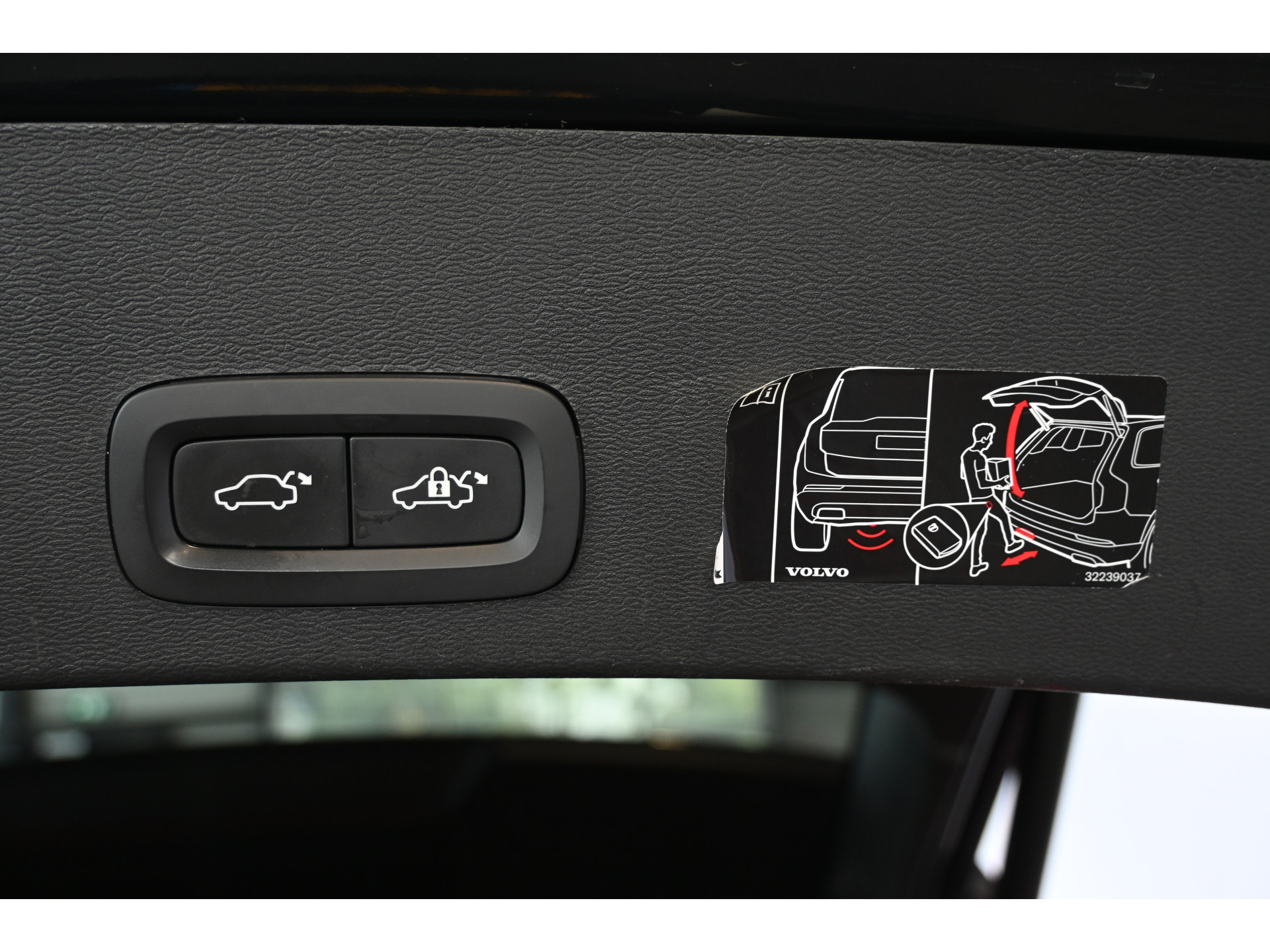 Volvo XC40 1.5 T5 Recharge Inscription Clima Cruise CarPlay Trekhaak PDC Lane Assist Camera 100% Onderhouden! Inruil Mogelijk!