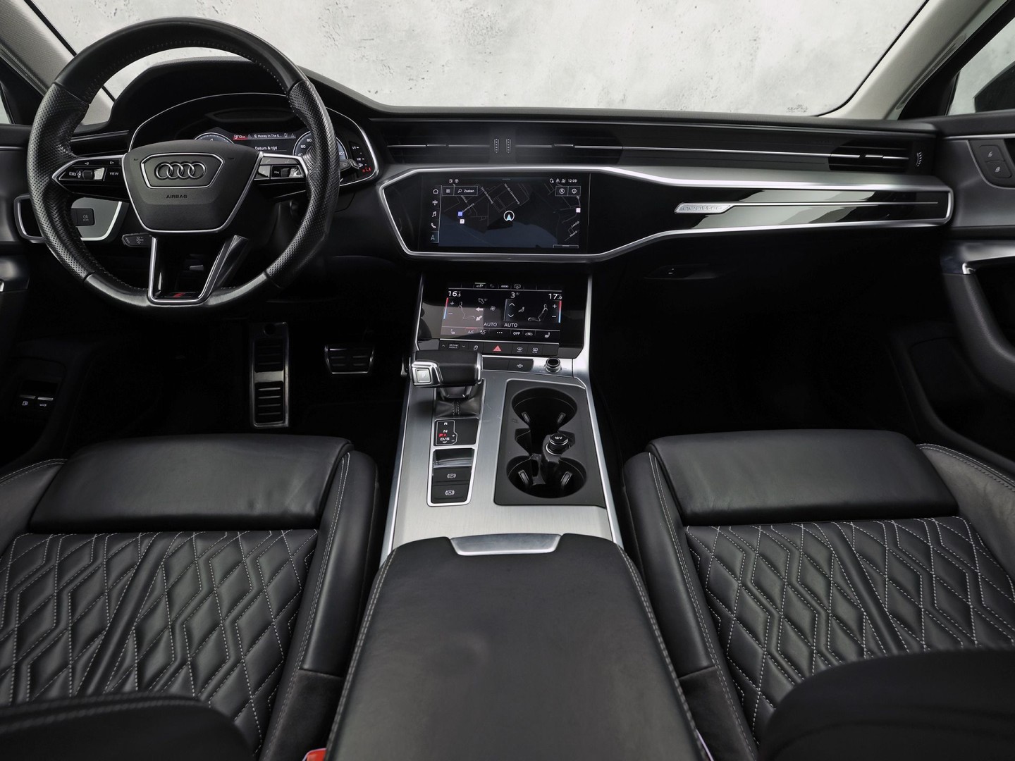 Audi A6 55 TFSI e quattro S-Line Competition 368Pk Automaat (2X S-LINE, APPLE CARPLAY, SPORTZETELS, NAPPA LEDER, MEMORY SEATS, CAMERA, ADAPTIVE CRUISE, ELEK ACHTERKLEP, STOELVERWARMING ACHTER, NIEUWSTAAT)