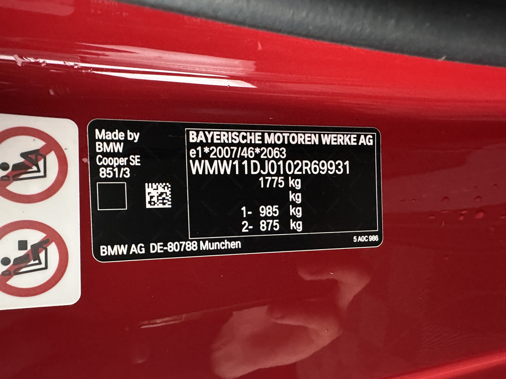 MINI Mini Electric Business Edition 33 kWh [ 3-Fase-11kW ] {SOH-100%} (INCL-BTW) Aut. *LEATHER | FULL-LED | KEYLESS | SPORTSEATS | NAVI-FULLMAP | ECC | AMBIENTLIGHT | DAB | DIGI-COCKPIT | PDC | 17"ALU*