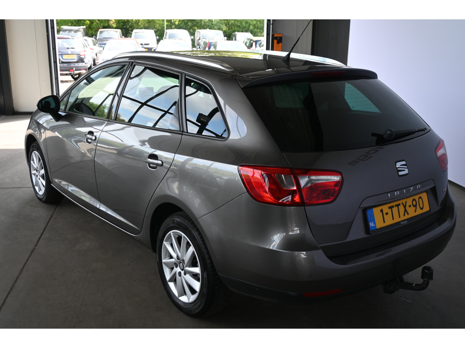 SEAT Ibiza ST 1.2 TSI Automaat Style Airco Navigatie Cruise Control Trekhaak Rijklaarprijs Inruil Mogelijk!