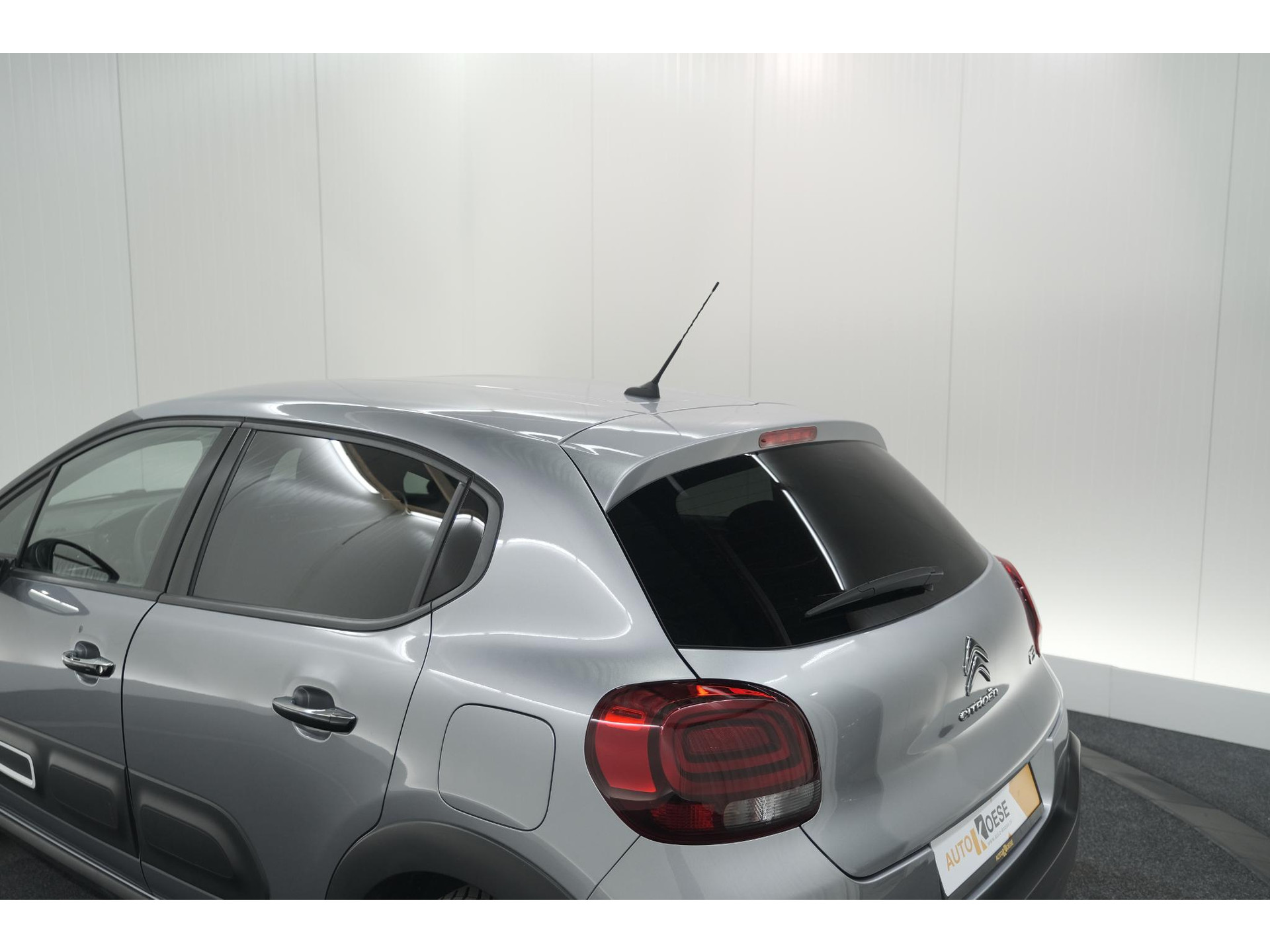 Citroen C3 PureTech 110 EAT6 Max | Camera | Parkeersensoren | Navigatie | Apple Carplay