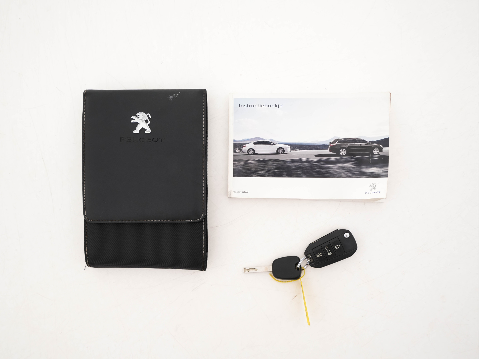 Peugeot 508 2.0 BlueHDi Blue Lease Executive (INCL-BTW) *NAVI-FULLMAP | ECC | PDC | CRUISE | SPORTSEATS | TOWBAR | 16"ALU*