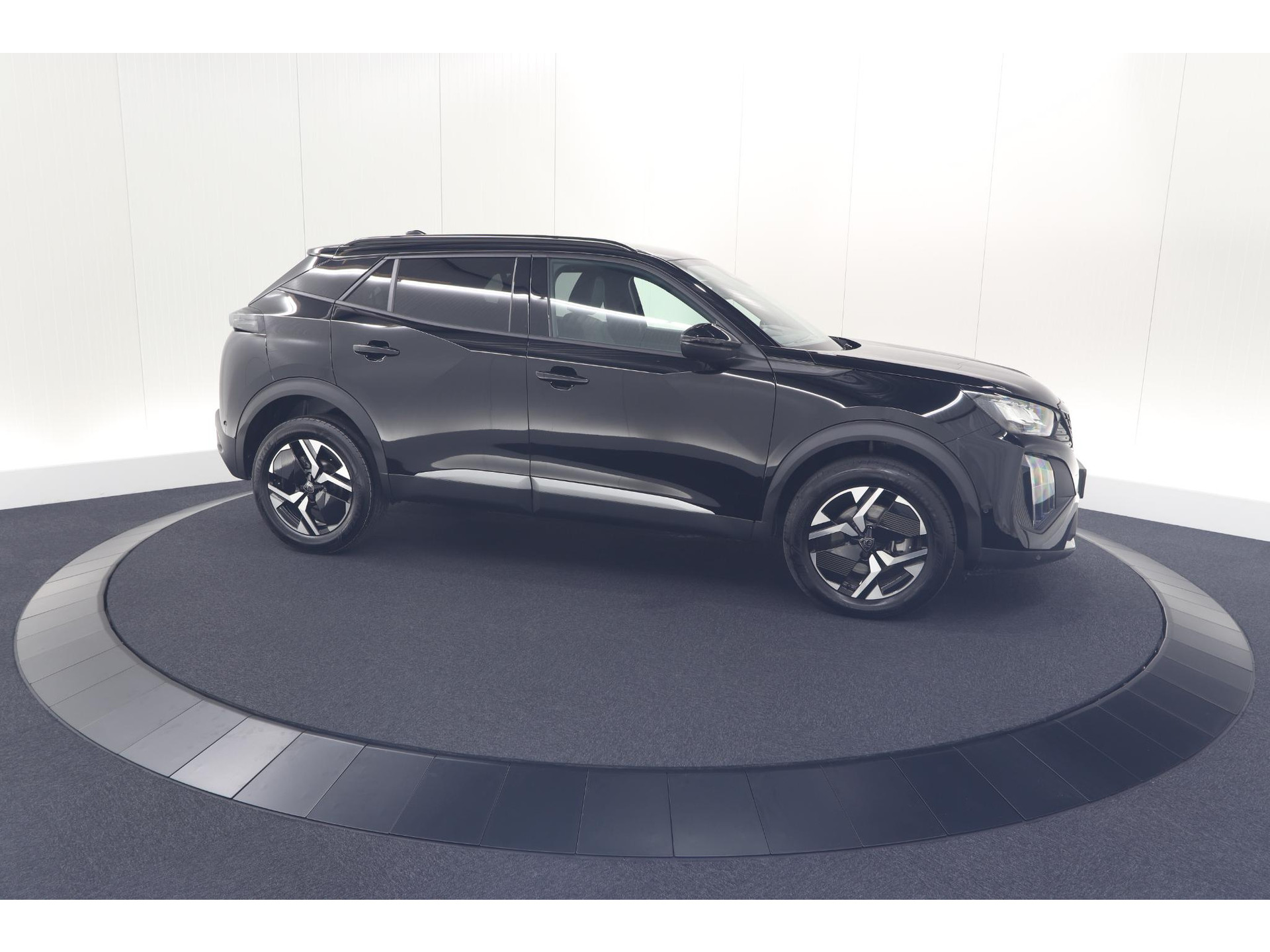 Peugeot 2008 1.2 Hybrid 145 Allure | 360 Camera | Adaptieve Cruise Control | Dodehoekdetectie | Apple Carplay