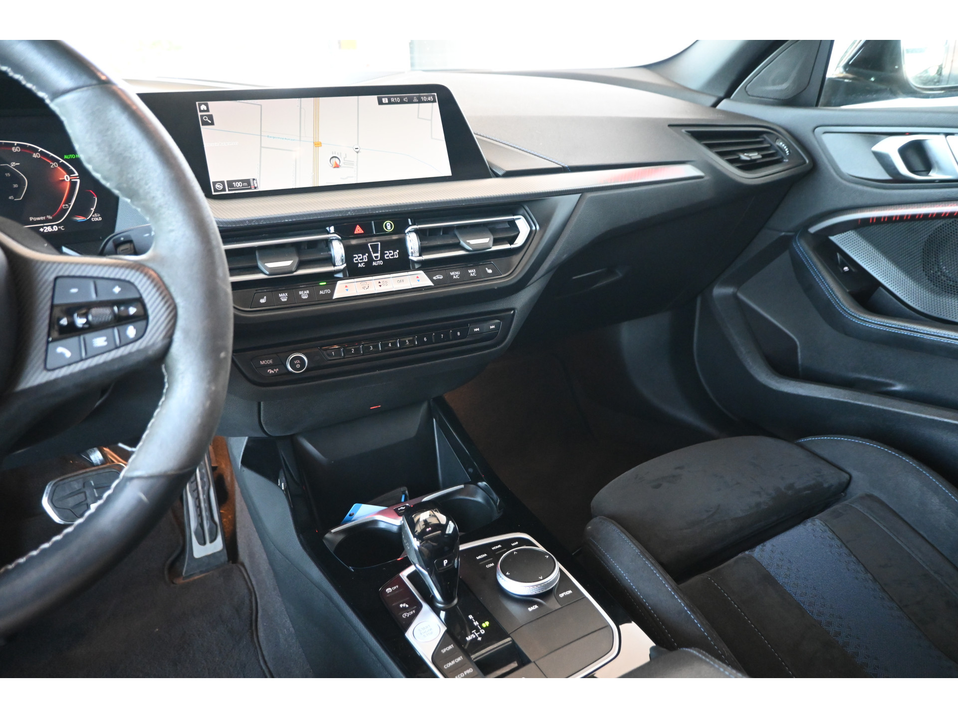 BMW 2-serie Gran Coupé 218i Business Edition M-Pakket Sportstoelen Panoramadak Virtual Dealer Onderhouden! Inruil Mogelijk!